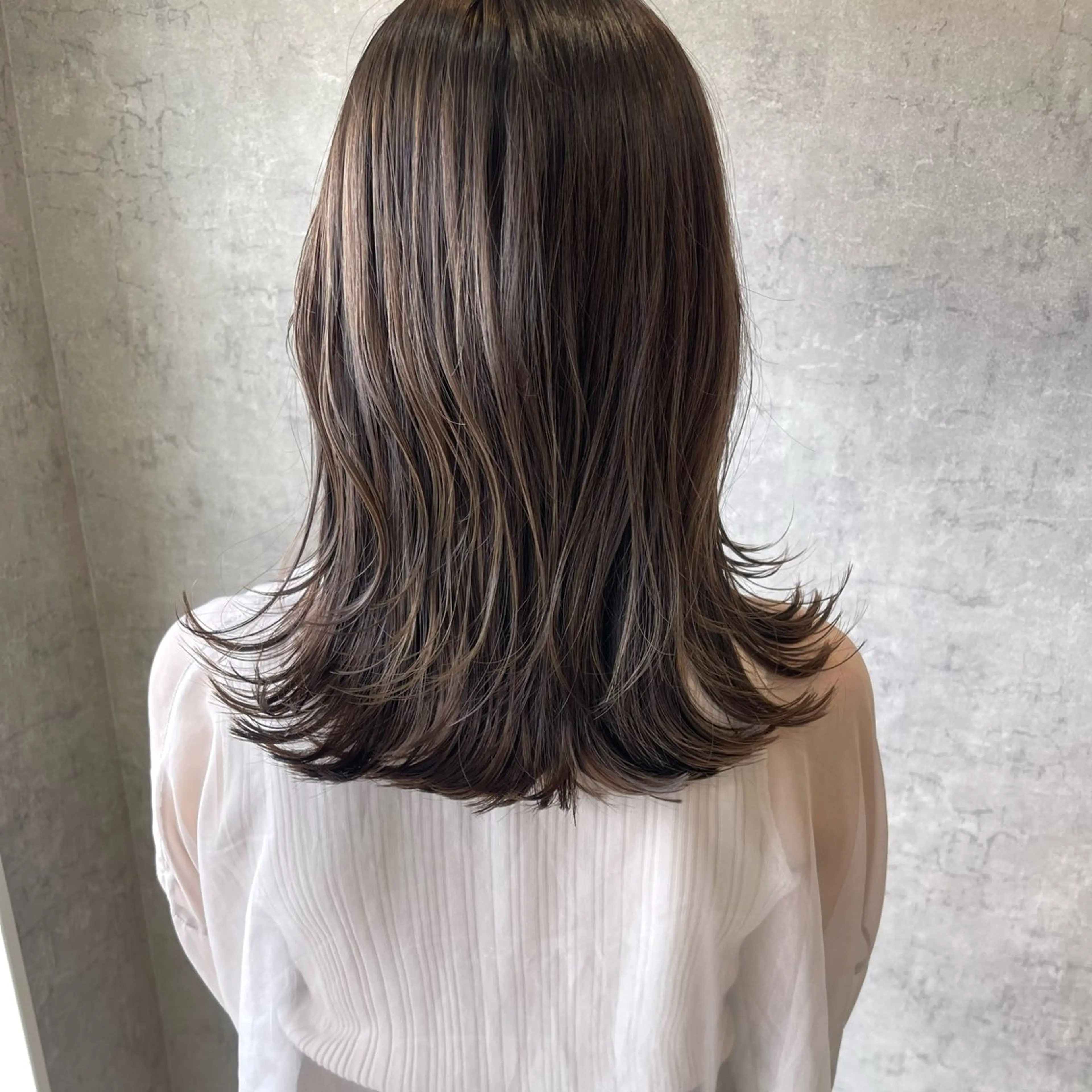 ミディアム カラー ヘアアレンジ カット ヘアカラー トリートメント 🌻あいり merci.🌻のヘアスタイル