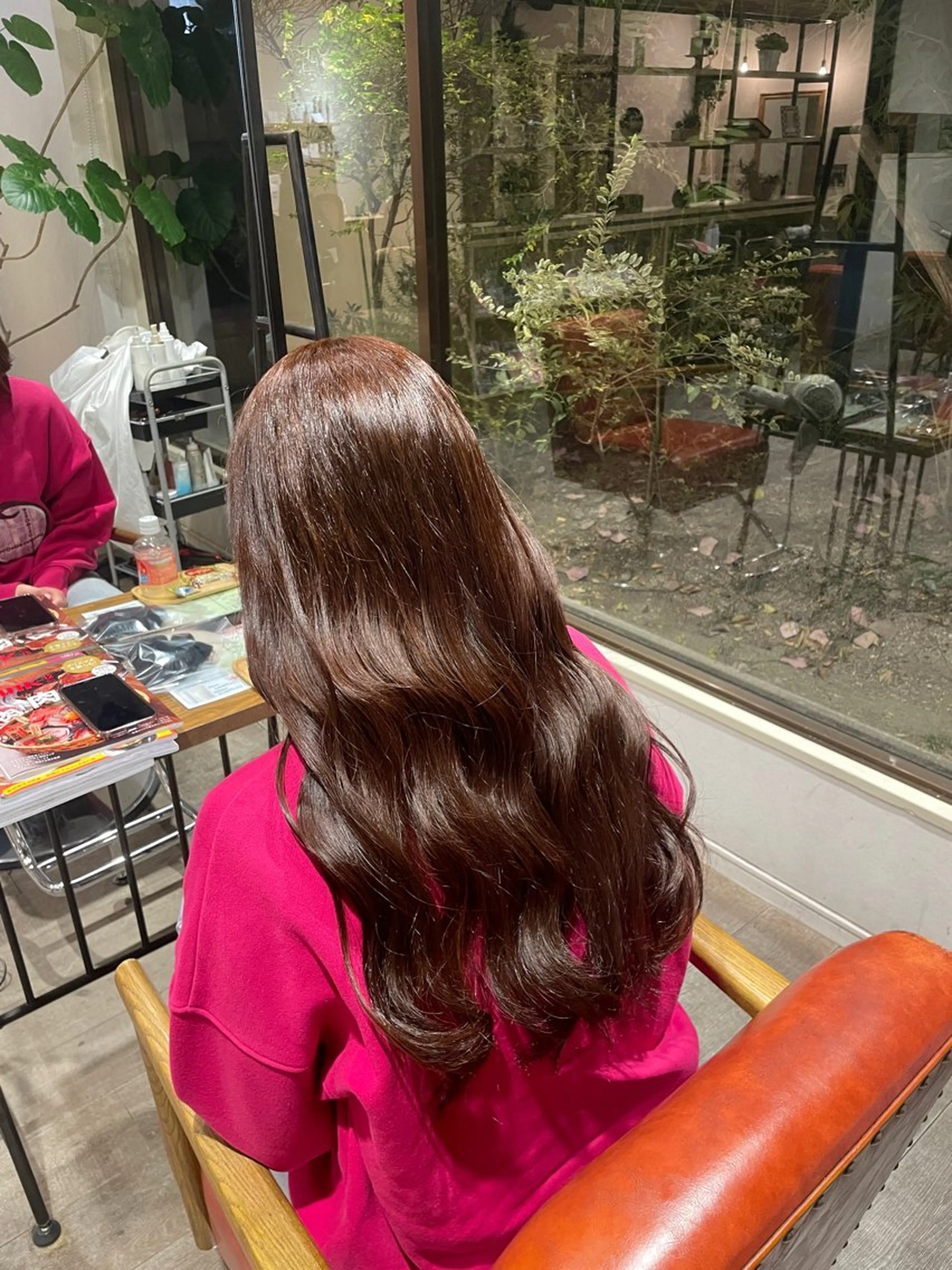 ロング 南場 智美のヘアスタイル