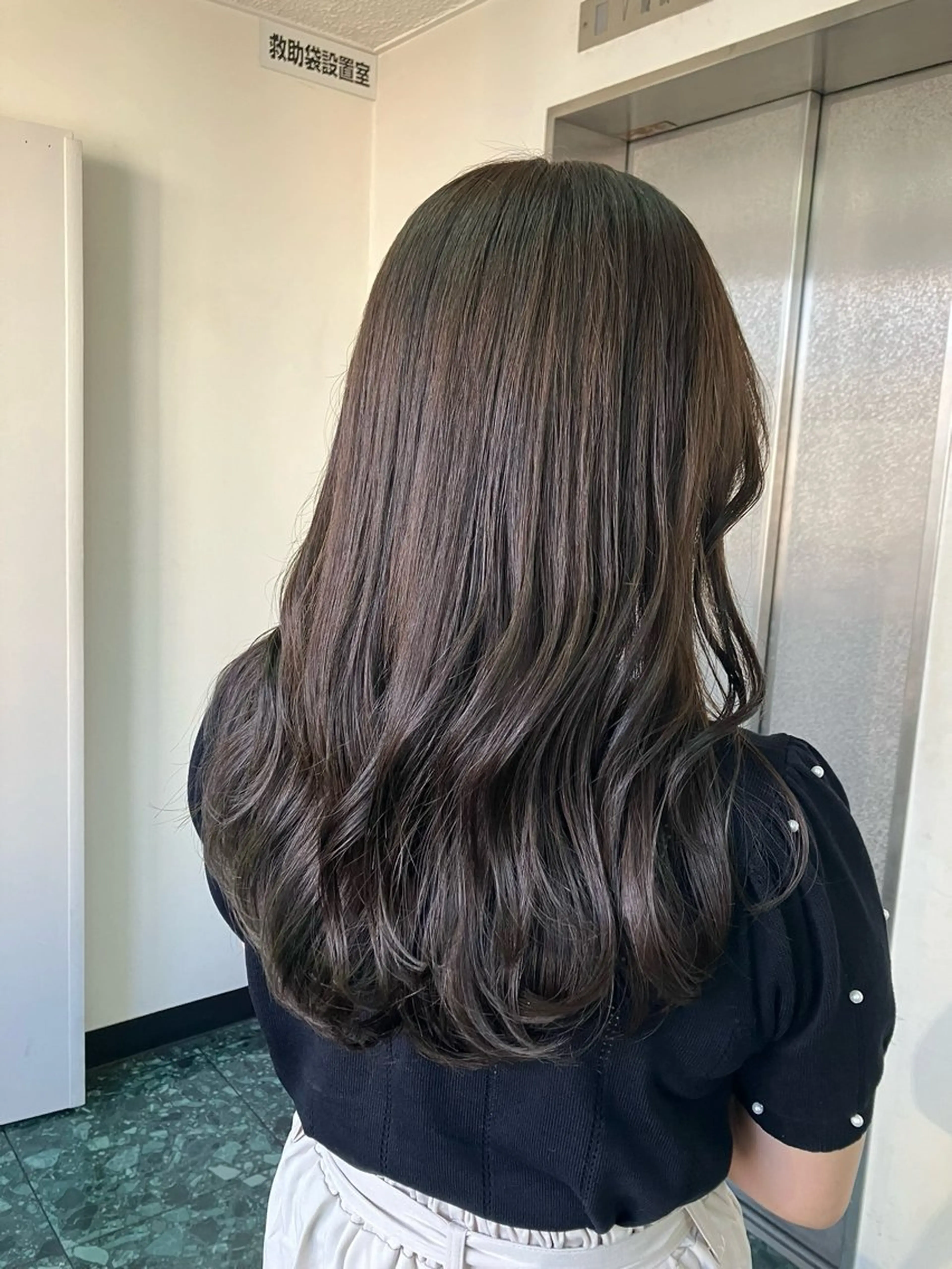 ロング nara misakiのヘアスタイル