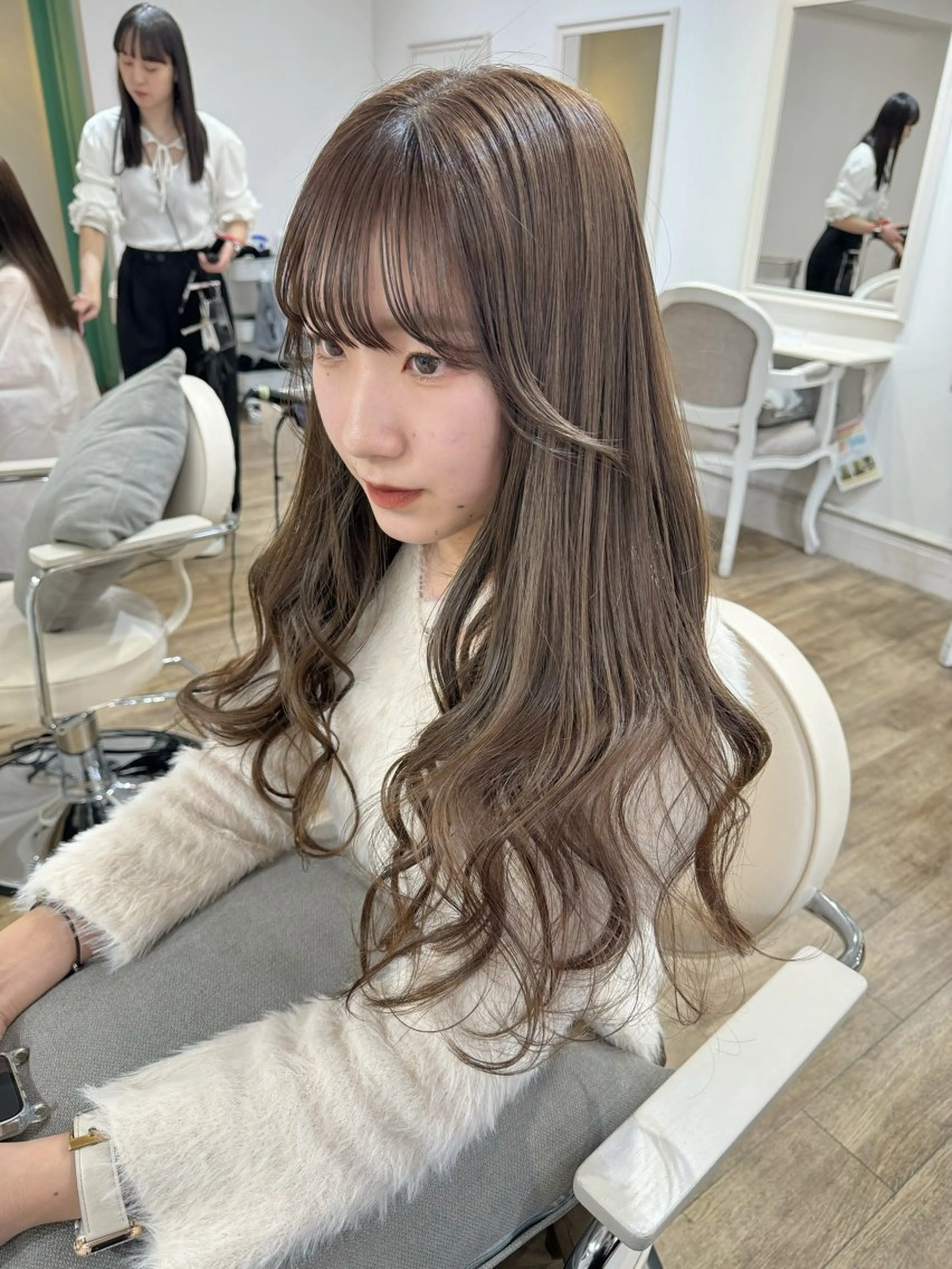 カラー ブリーチ 透明感カラー ブリーチなしカラー 🌷柔らかクリーミー 🤍kirari🌷のヘアスタイル