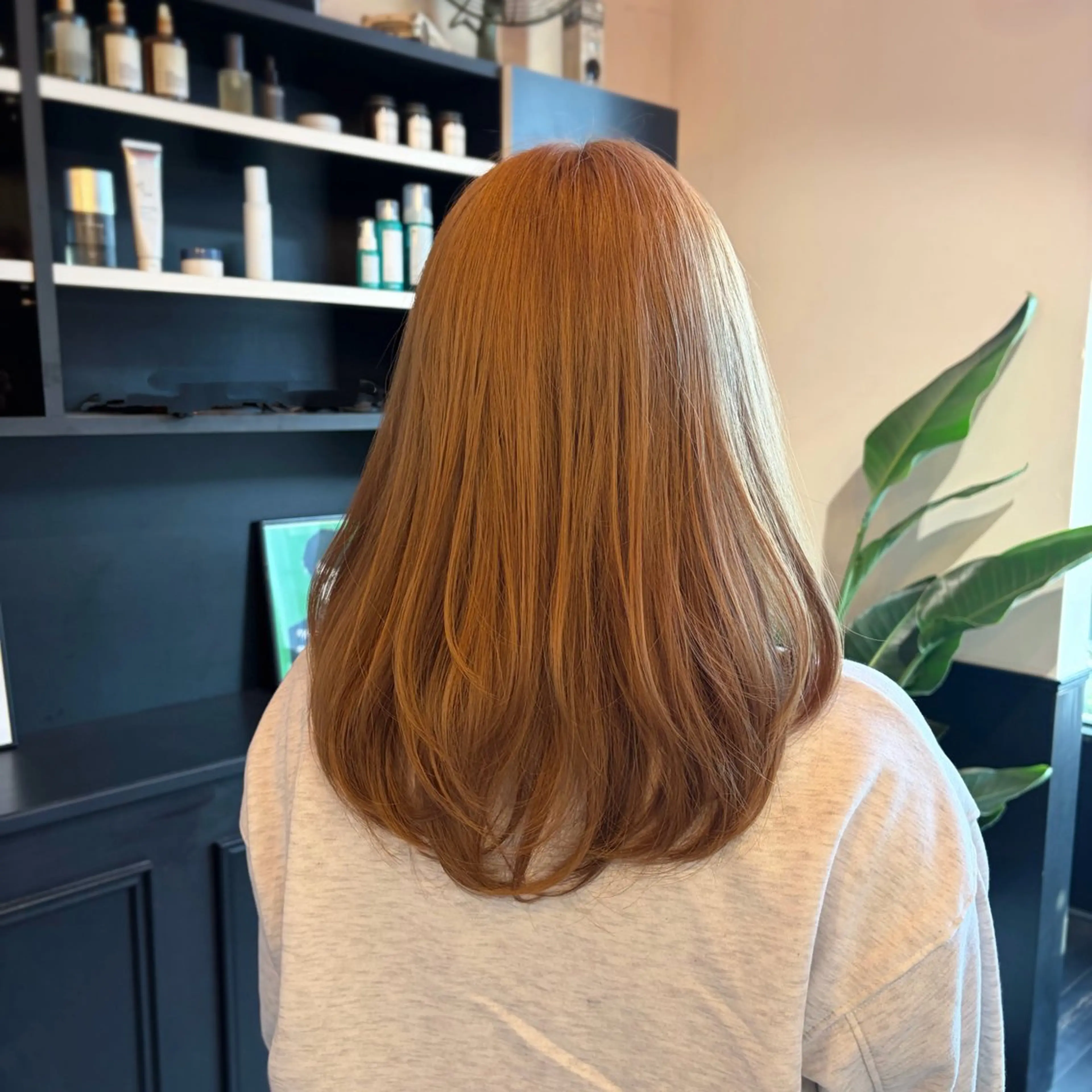 ミディアム ヘアカラー スズキ リコのヘアスタイル