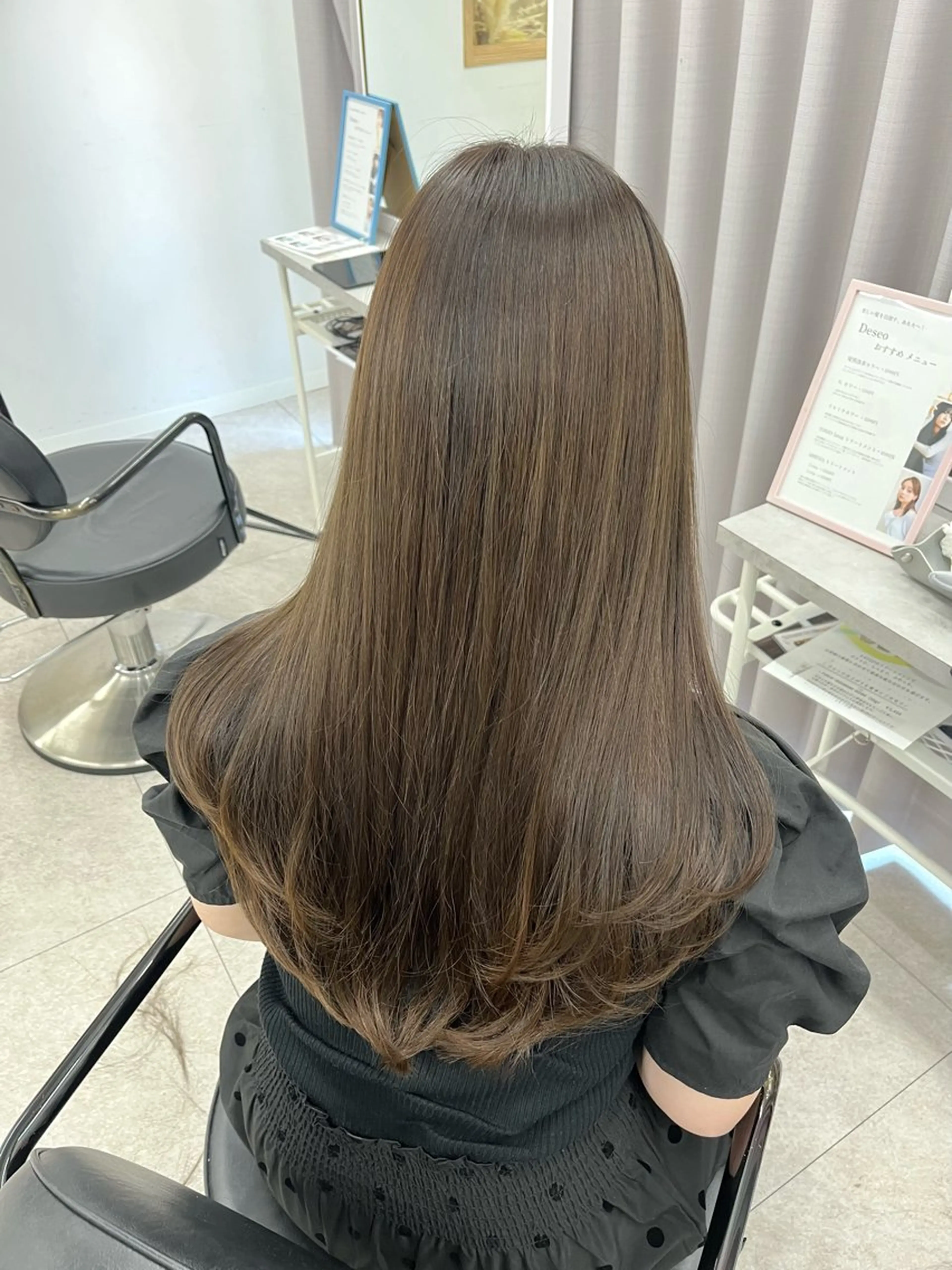 ロング カラー 柔らかオリーブ🌿 HIMARI🌻のヘアスタイル