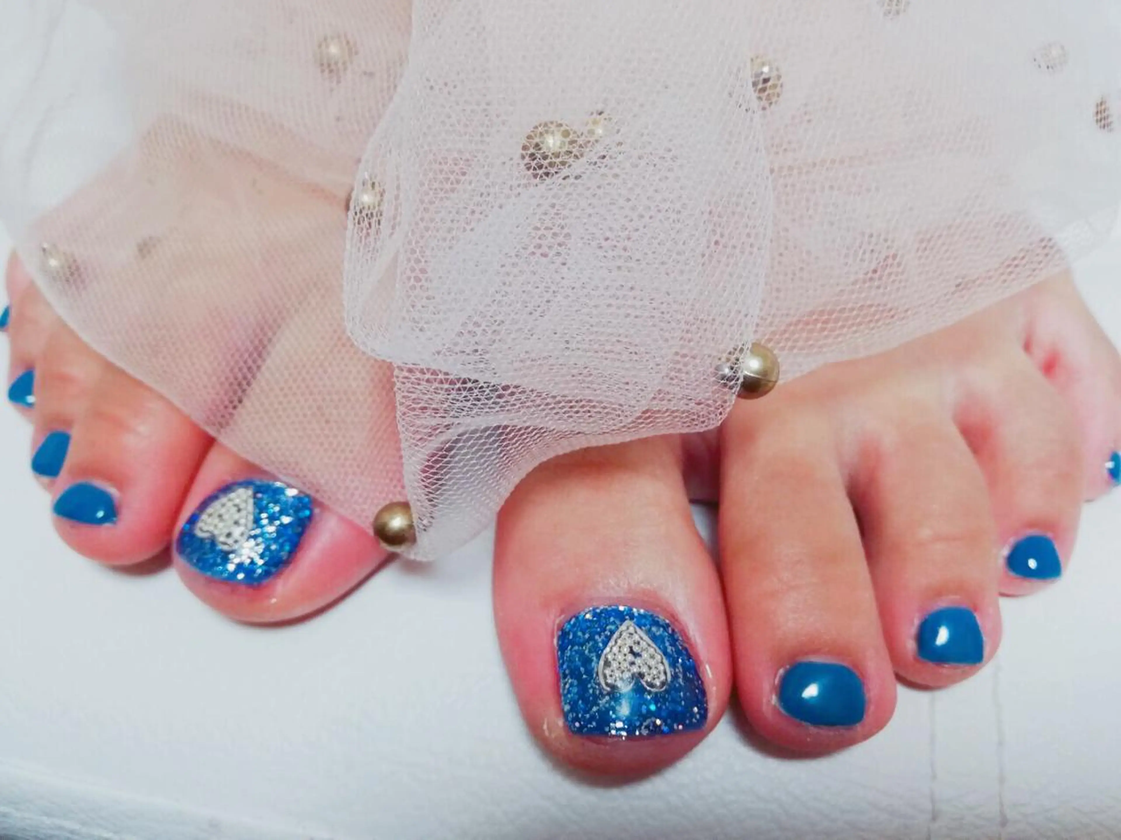 ネイル フットネイル マジック ミラーのネイルデザイン