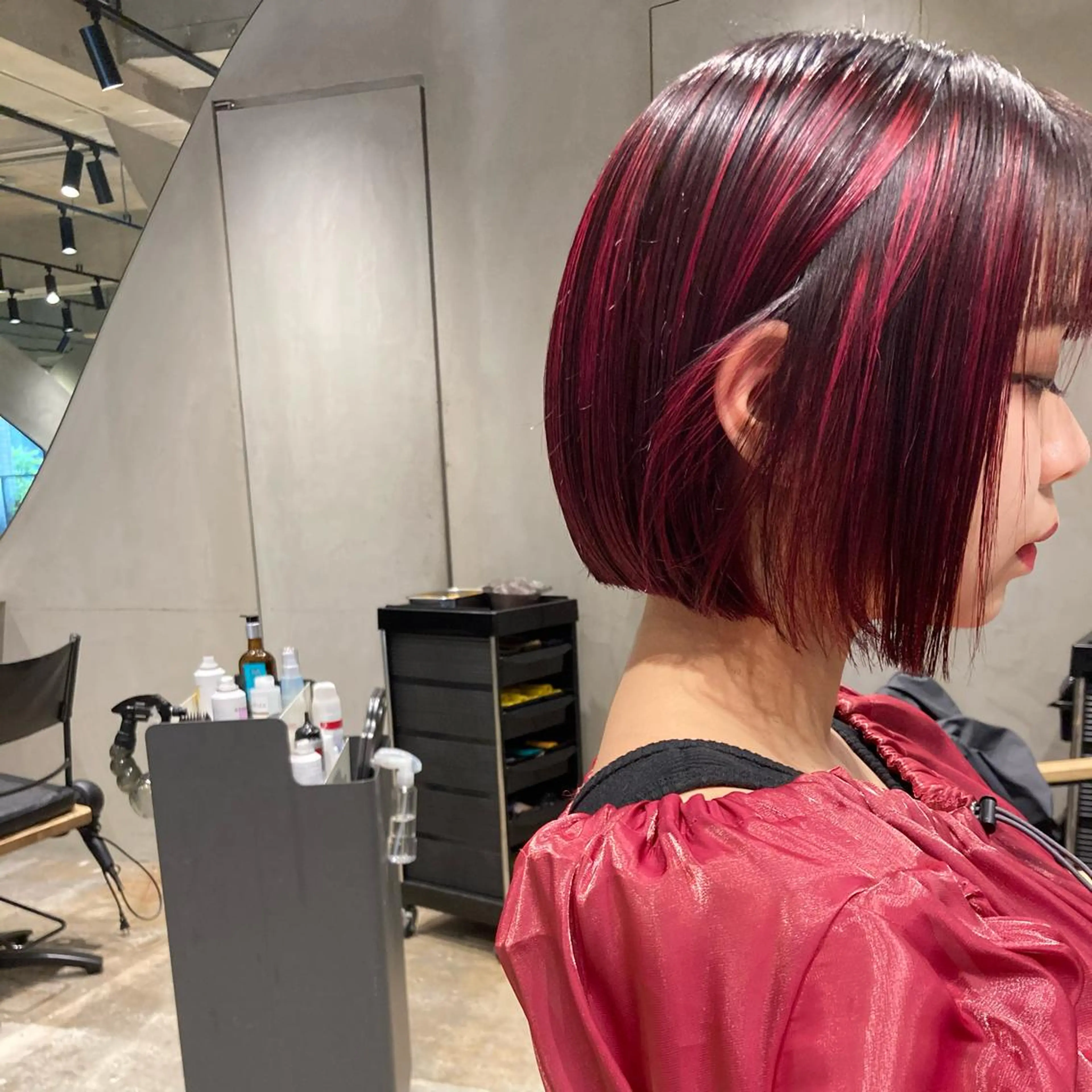 ショート カラー ショートボブ ショートレイヤー ハンサムショート ベリーショート アッシュ ヘアカラー 🌈圧倒的デザイン力 内井省吾のヘアスタイル