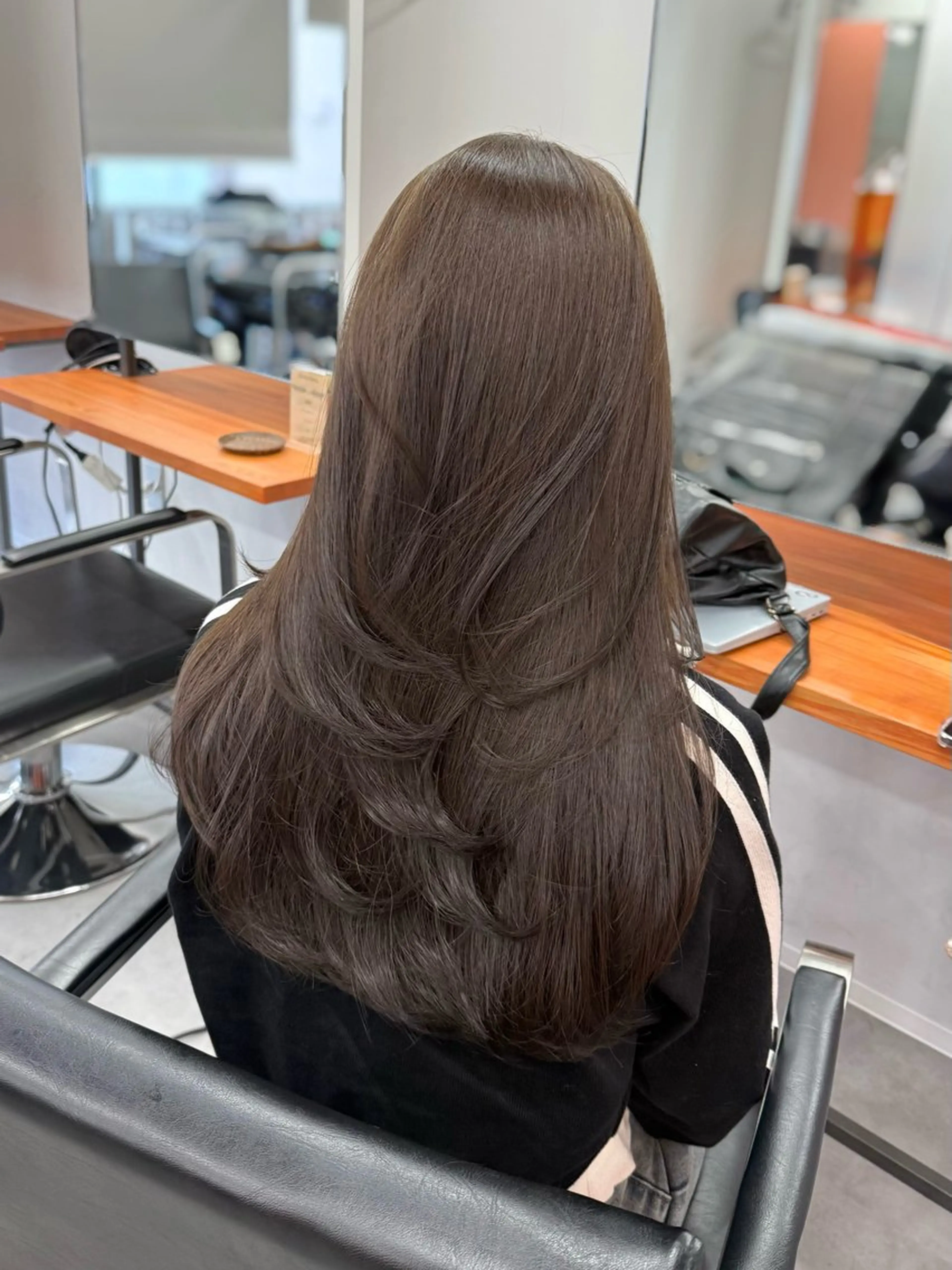 ロング カラー ミルクティーベージュ ❤︎レイヤー　MIAのヘアスタイル