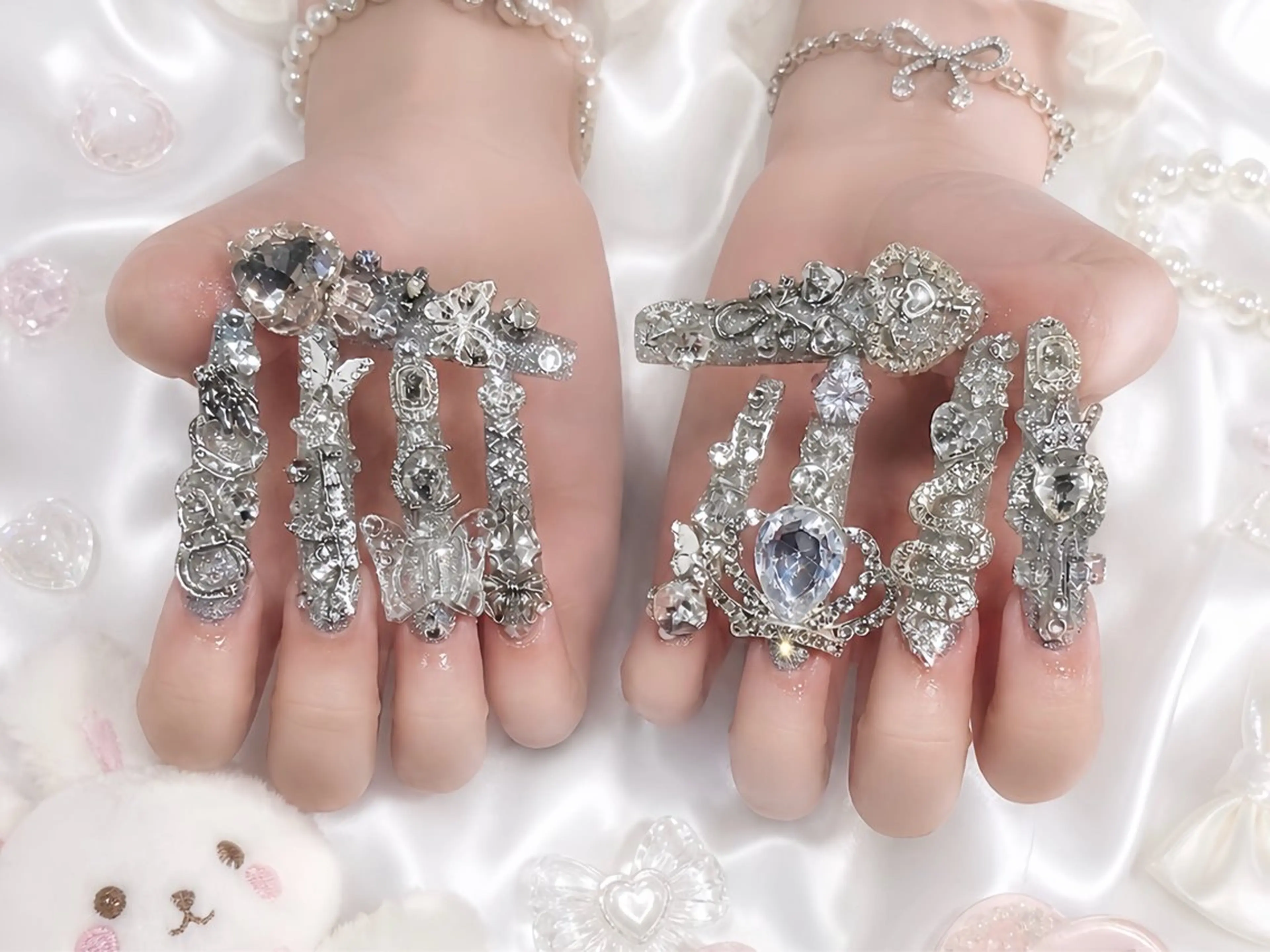 ネイル アートネイル チークネイル ジェルネイル ロングネイル マグネットネイル ハンドネイル Rin Nail 新大久保店のネイルデザイン