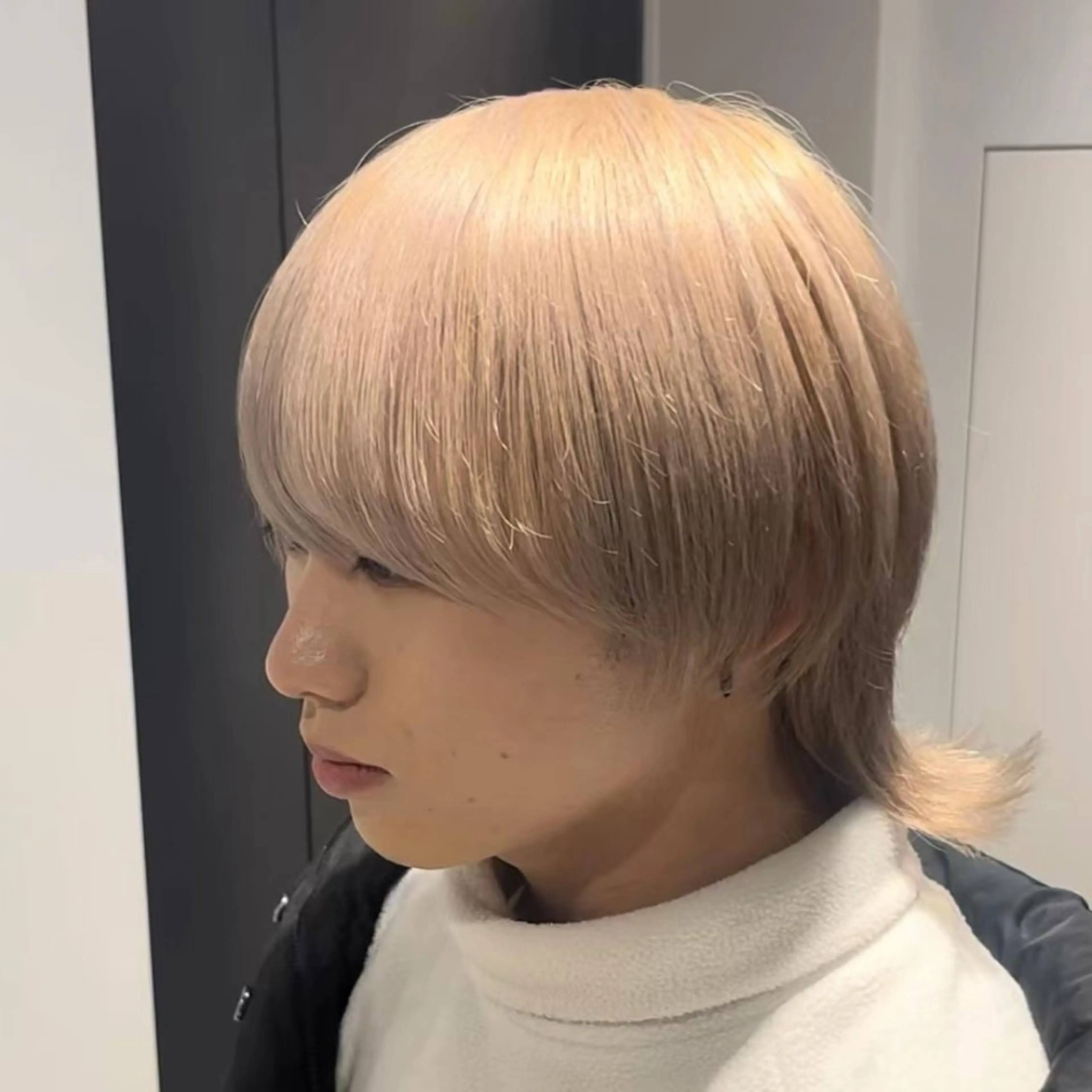 ショート カラー ヘアアレンジ メンズ メンズパーマ メンズツイストパーマ 波巻きパーマ ツイストパーマ トリートメント 🔥ニュアンス フェザー小林海斗🔥のヘアスタイル