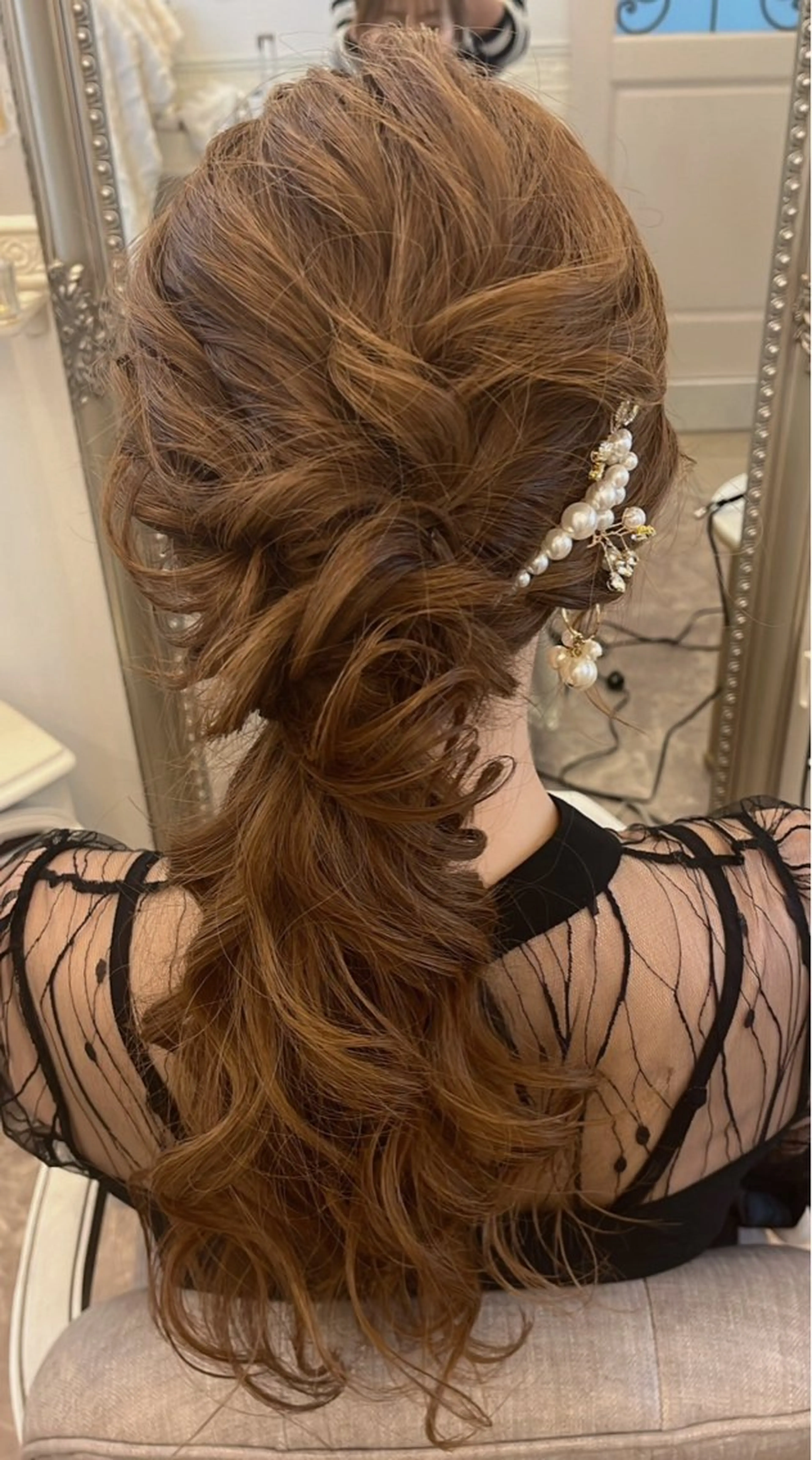 ヘアセット、アップの写真