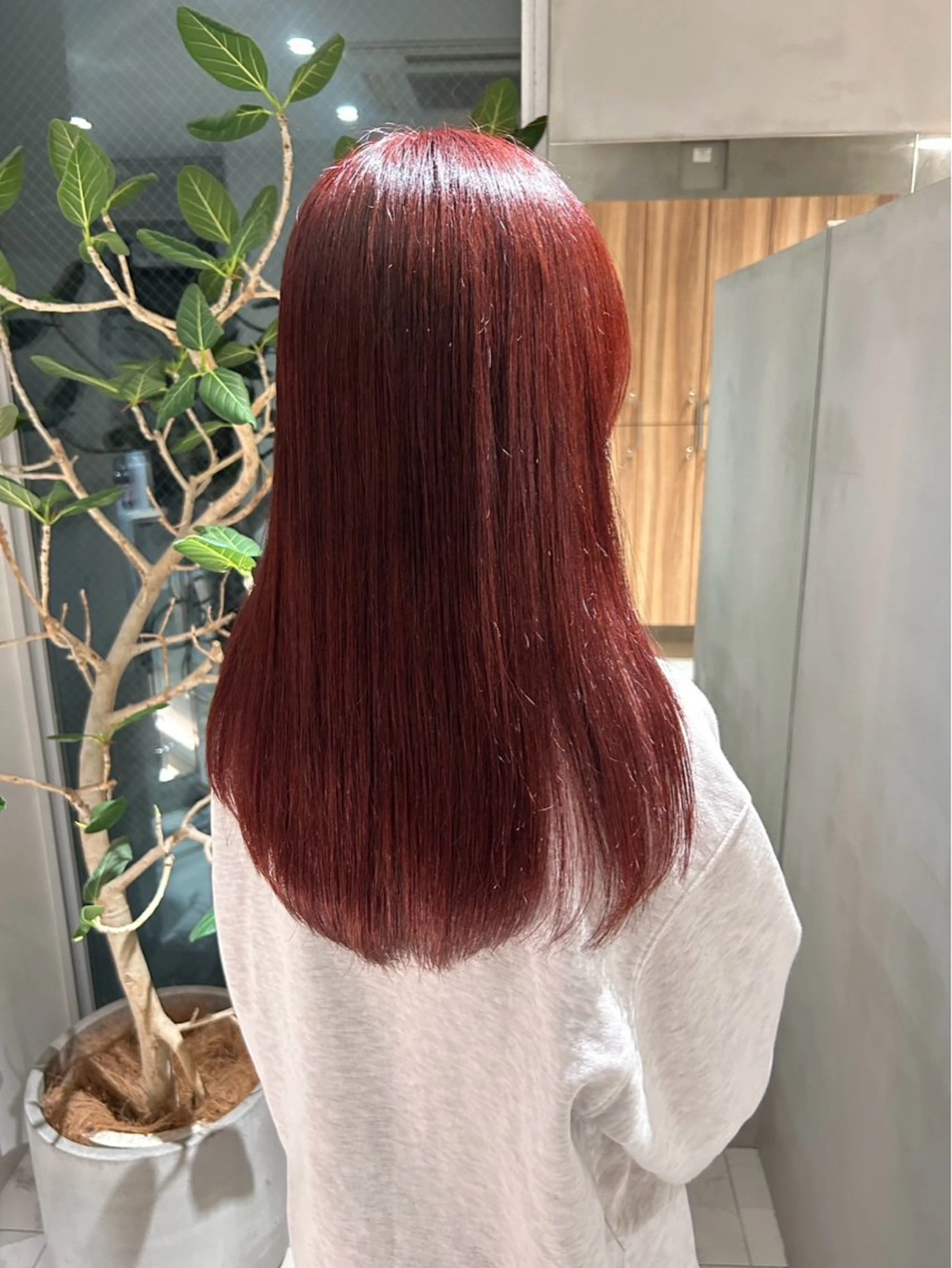 セミロング カラー ヘアカラー aoi /one color/艶髪のヘアスタイル