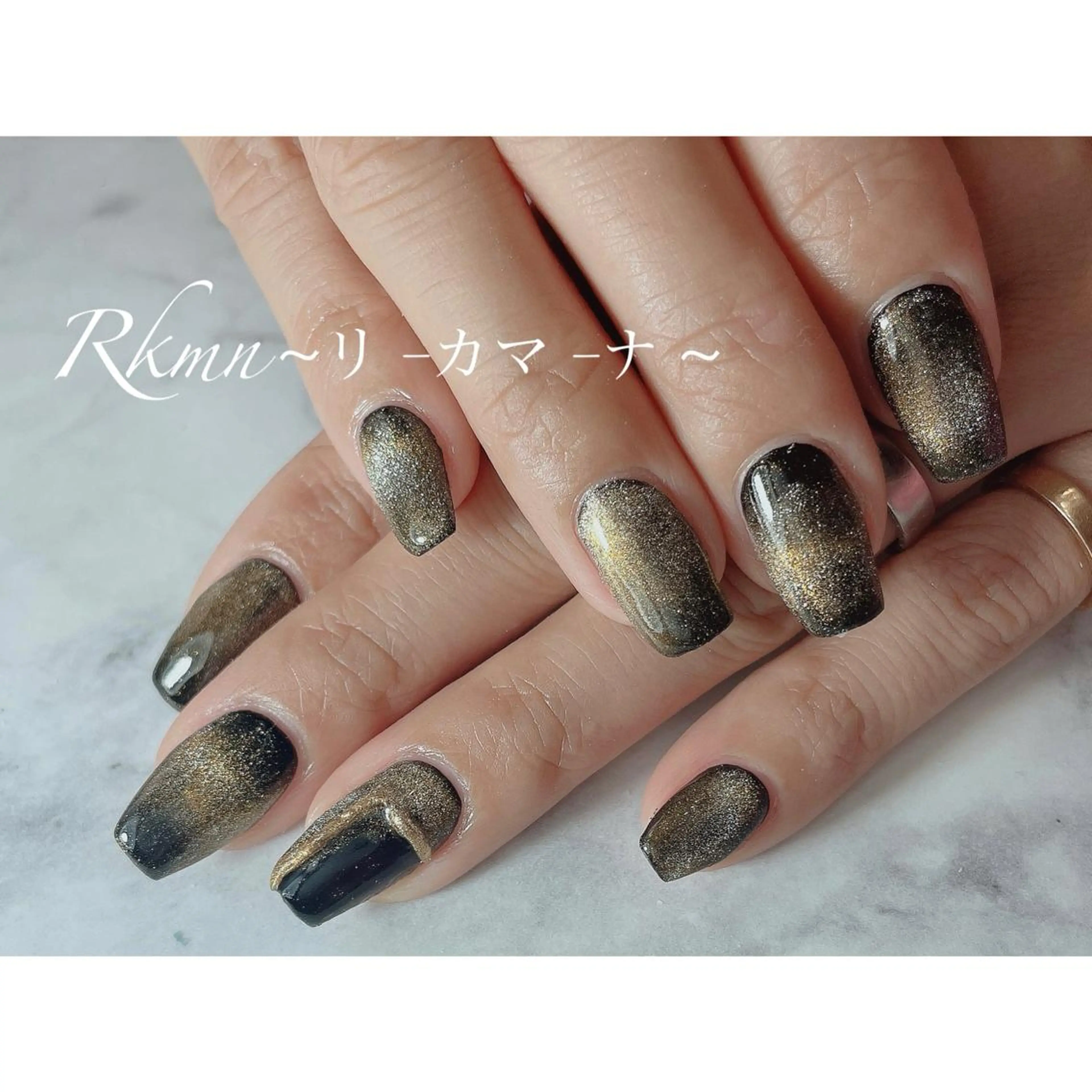 ネイル アートネイル ゴールド マグネットネイル ミラーネイル 春ネイル ハンドネイル フットネイル ハンドケア Rkmn ~リ-カマ-ナ~のネイルデザイン