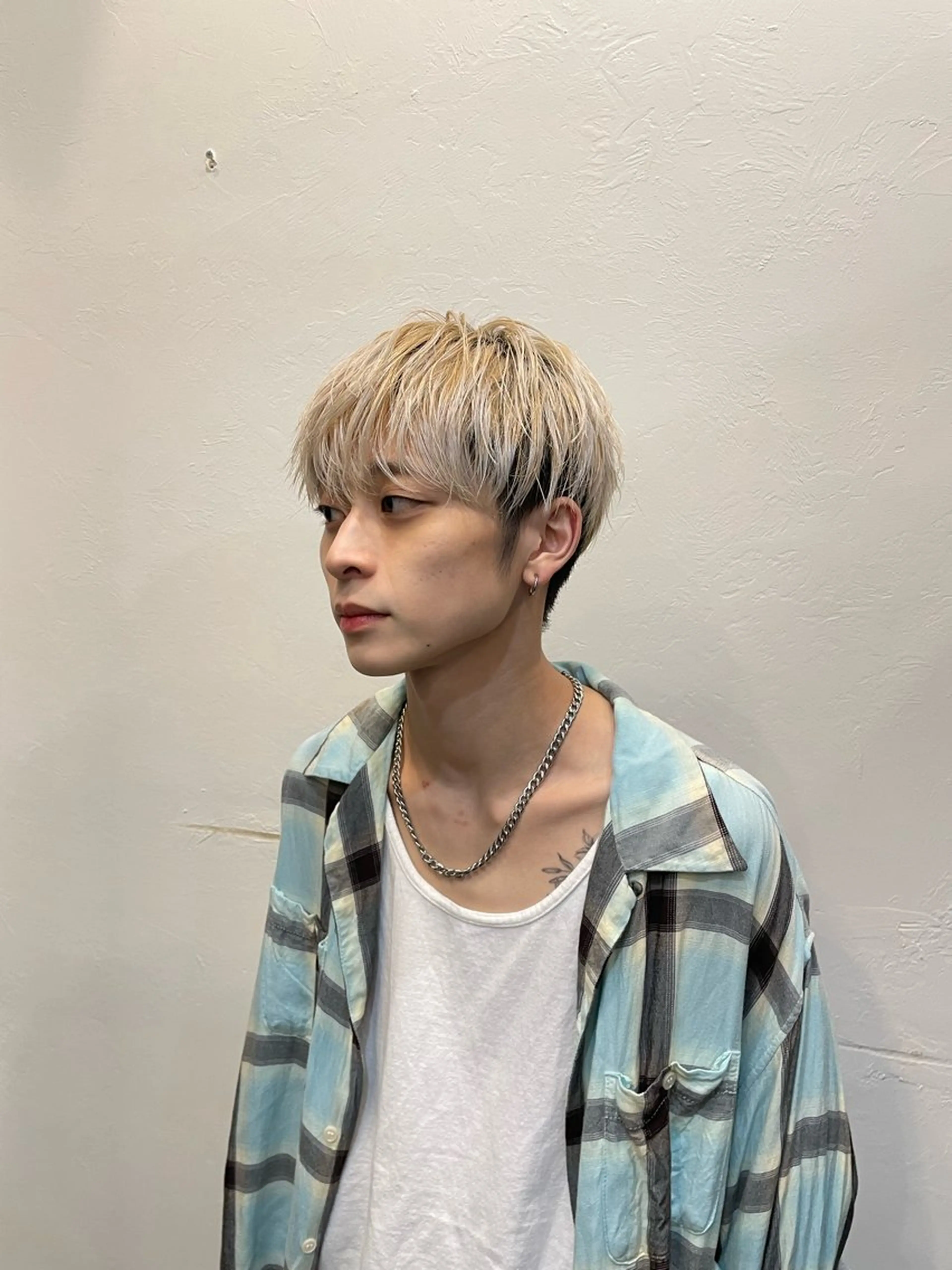 カラー メンズ マッシュ カット 畠山 渚のヘアスタイル