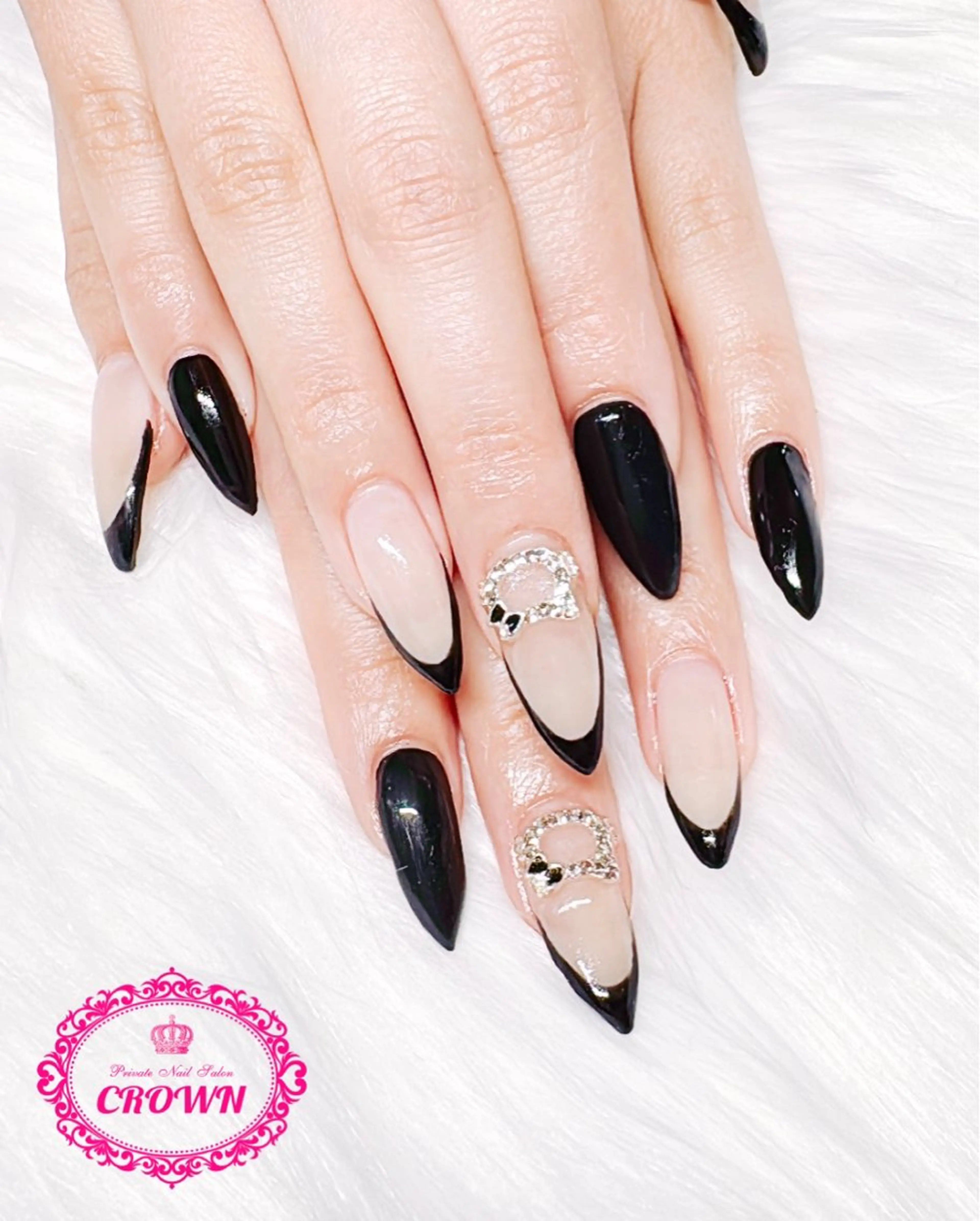 ネイル CROWN プライベートサロンのネイルデザイン