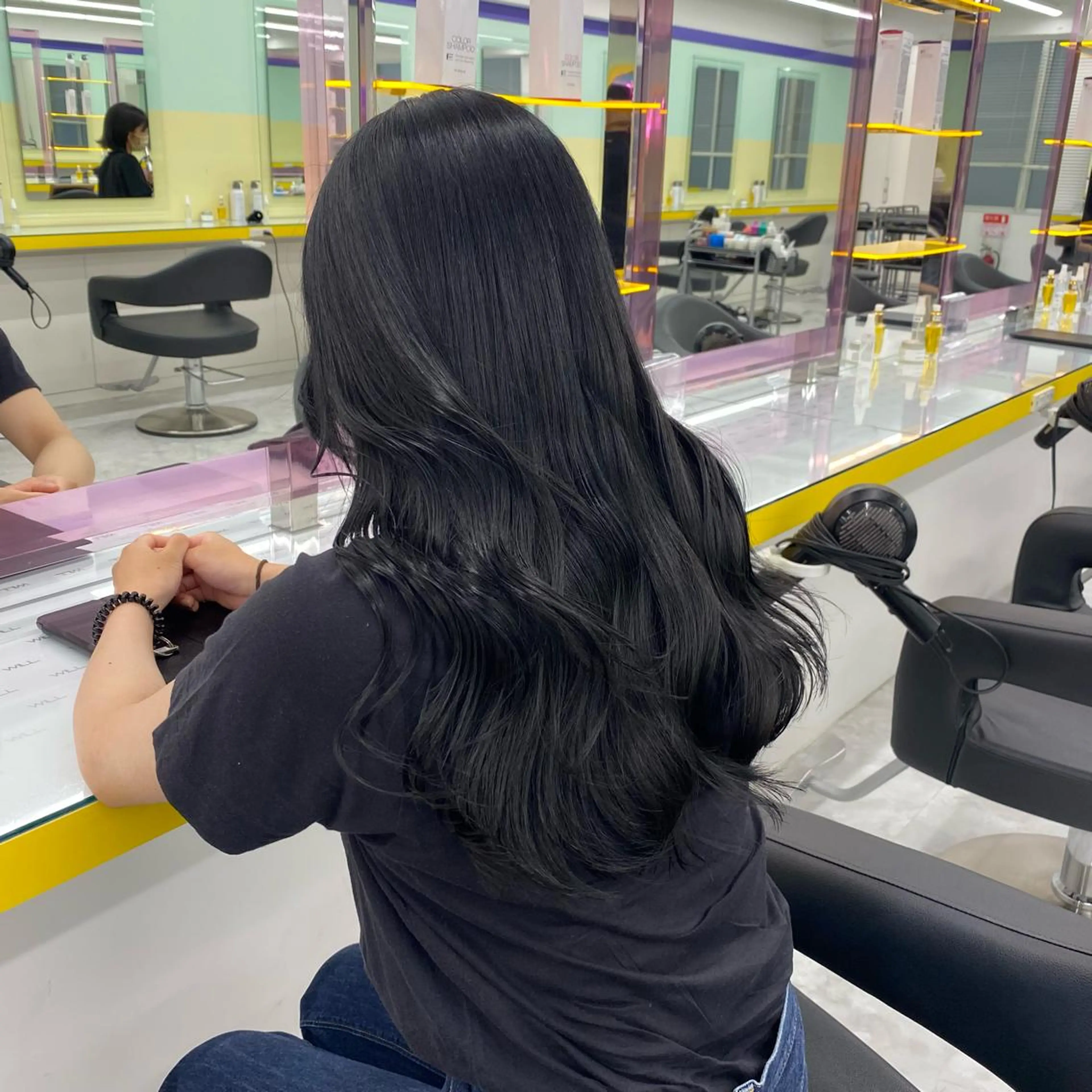 ロング カラー パーマ ヘアアレンジ メンズ キッズ ネイル マツエク・マツパ アイブロウ 黒髪 ブルーカラー ブルーブラック ブルー 💖横浜ブリーチなし 💖MIHOのヘアスタイル