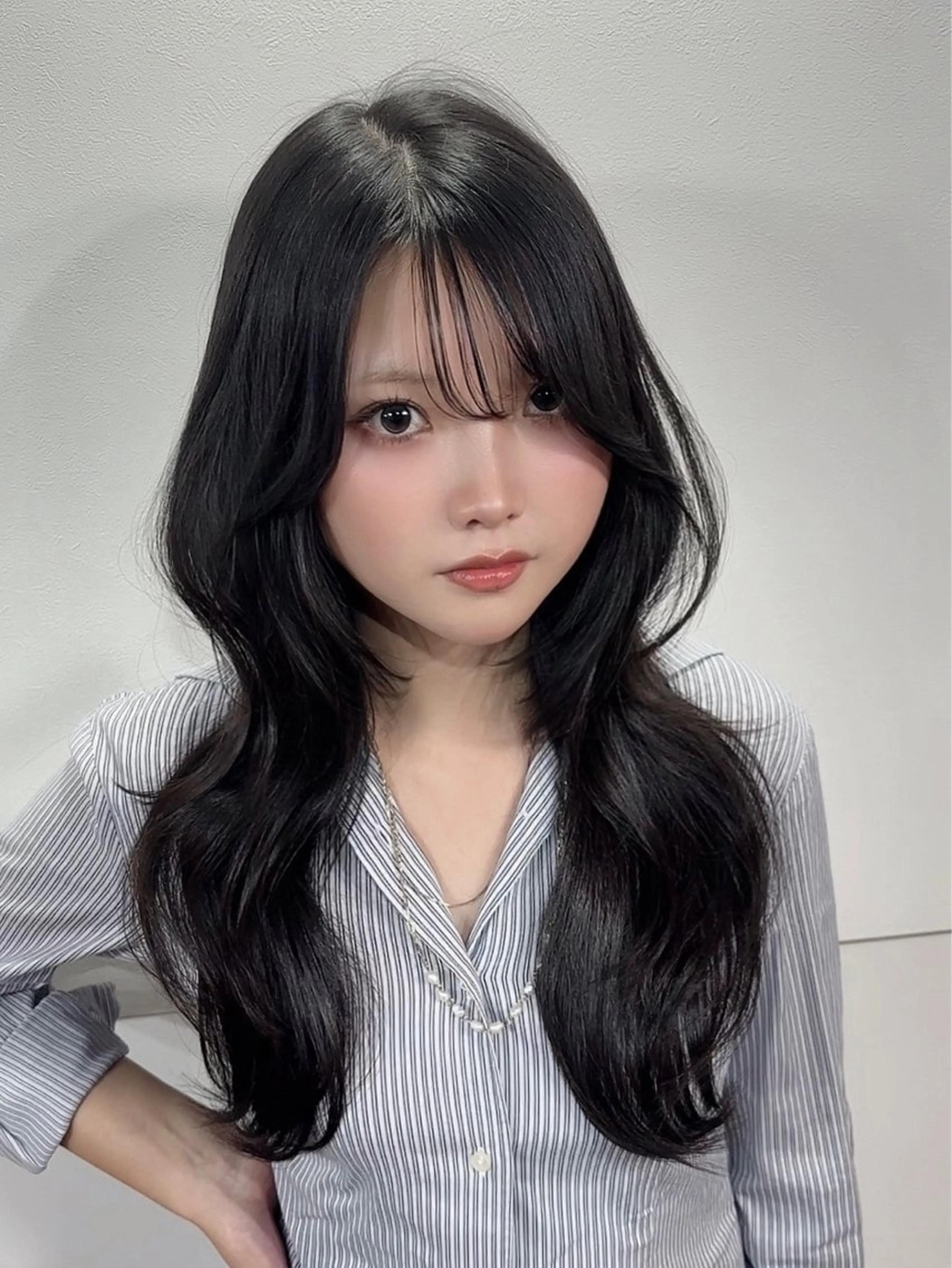 ロング 佐々本 志音のヘアスタイル