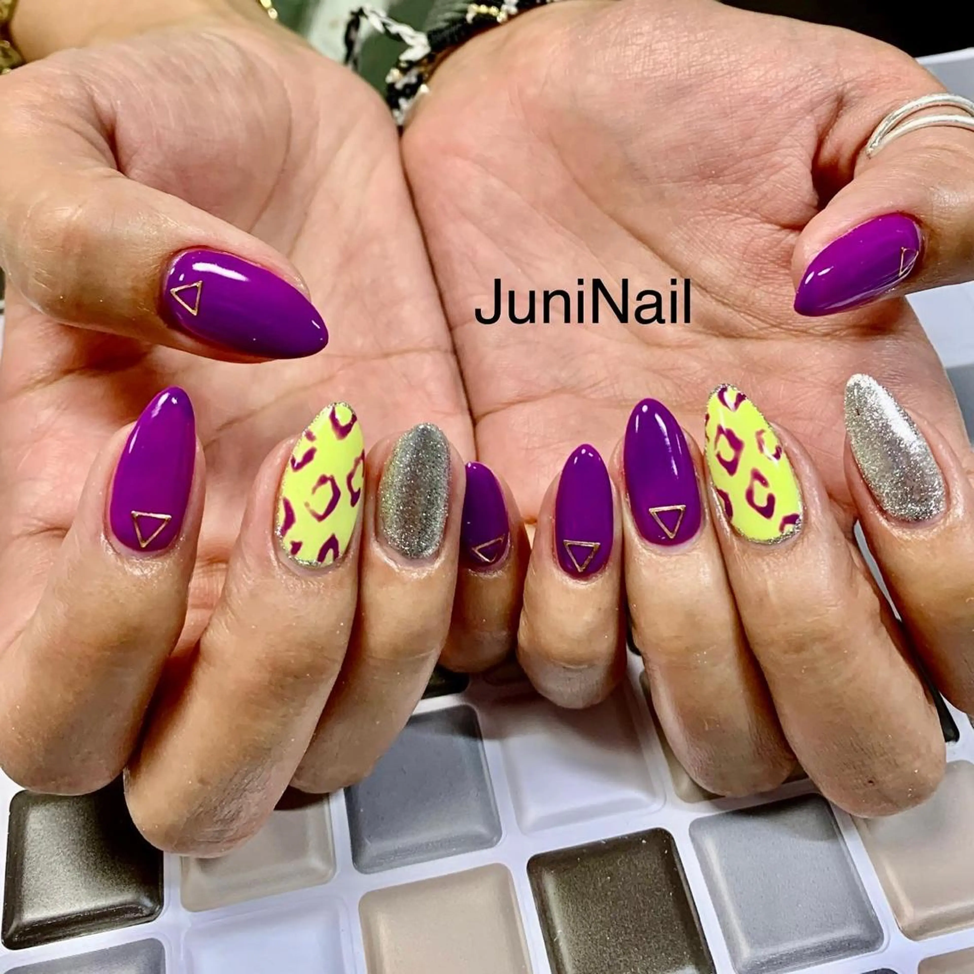 ネイル オーロラネイル クリアネイル フラッシュネイル フレンチネイル 氷ネイル・うるうるネイル ハンドネイル ハンドケア JuniNail 주니네일🇰🇷suのネイルデザイン