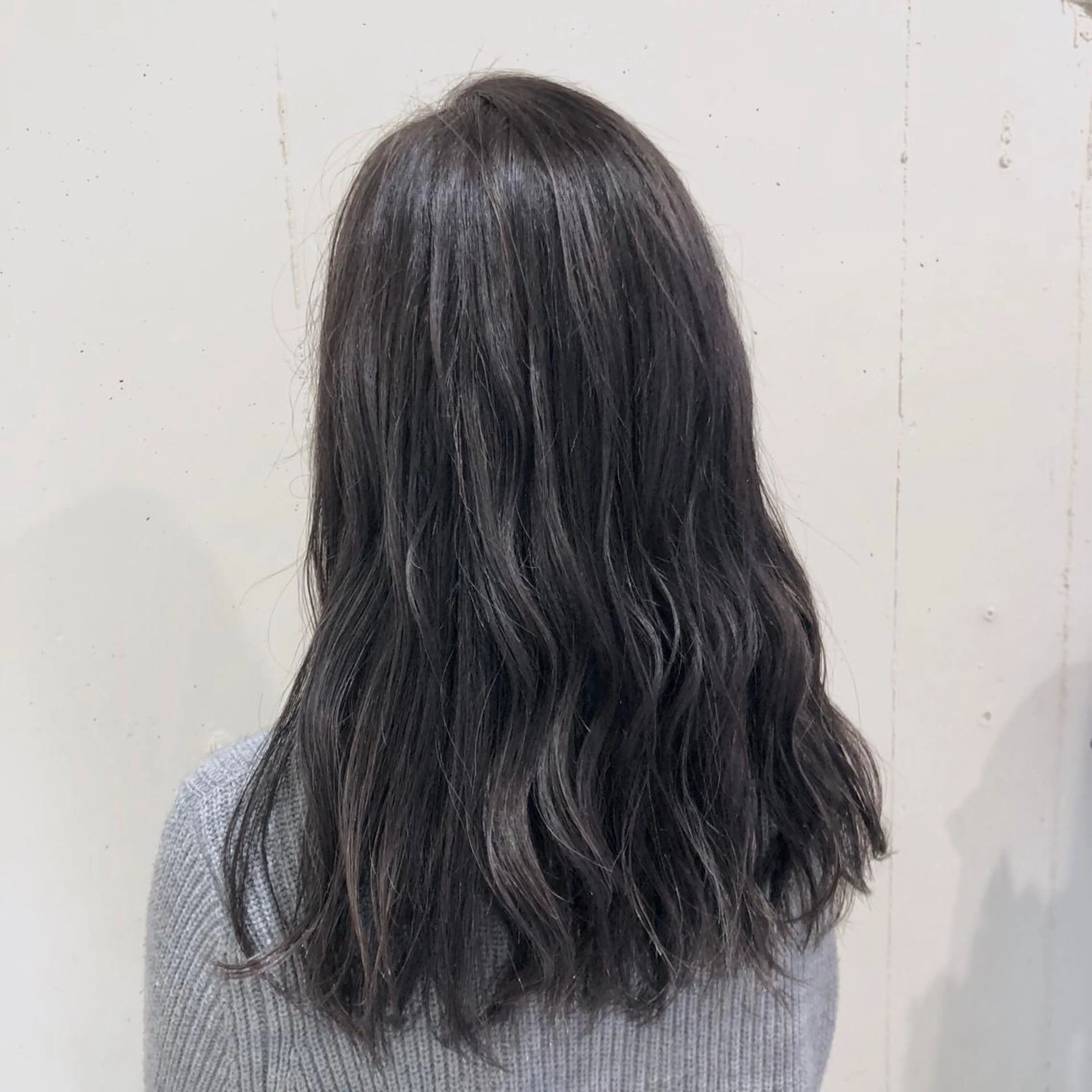 ミディアム カラー パーマ ヘアアレンジ バレイヤージュ ベージュカラー 黒髪 ブリーチ 透明感カラー 【ツヤ髪美容師】 ツダケイスケのヘアスタイル