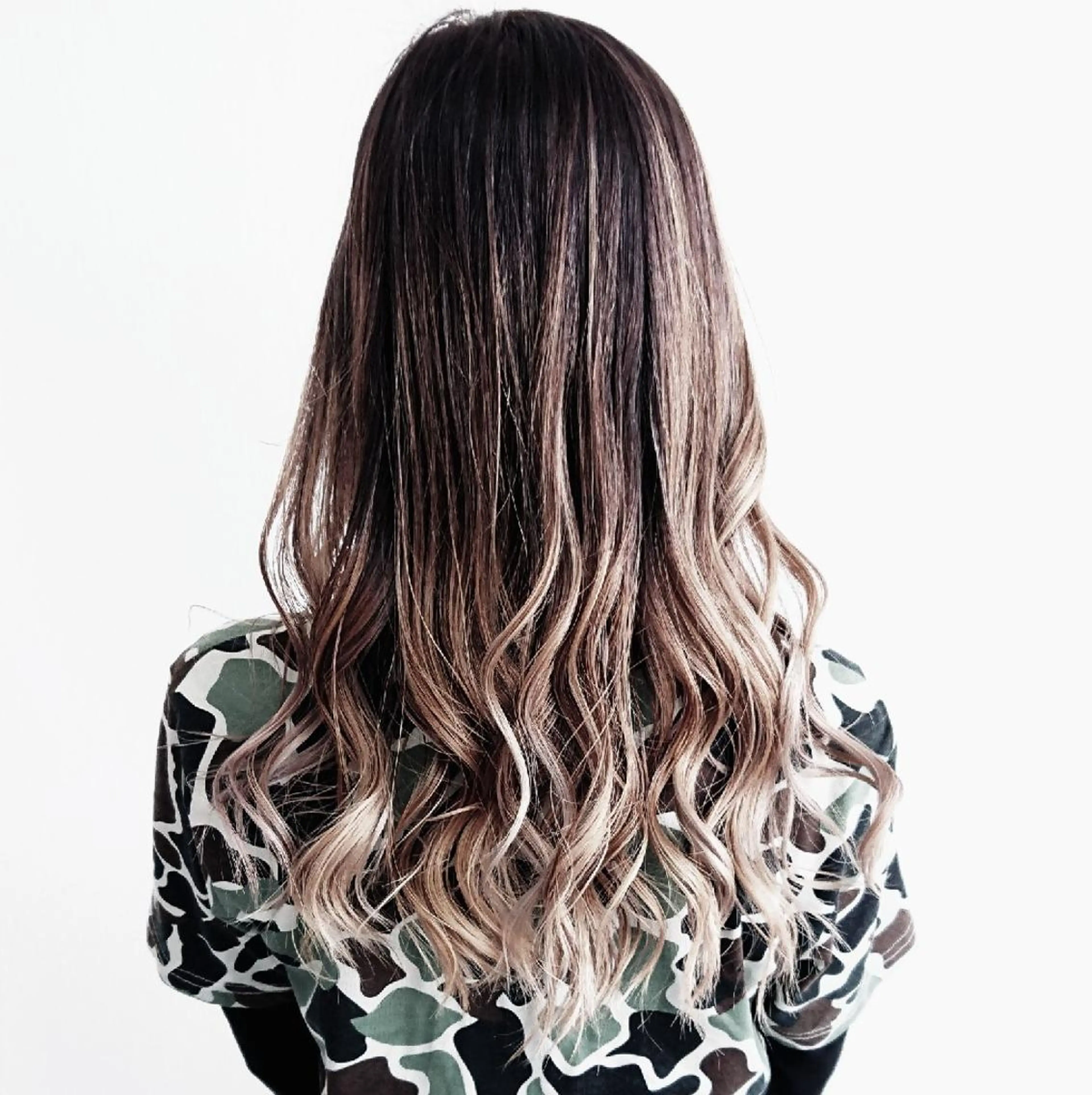 ロング カラー ヘアアレンジ ヘアカラー トリートメント 小林 伸行のヘアスタイル