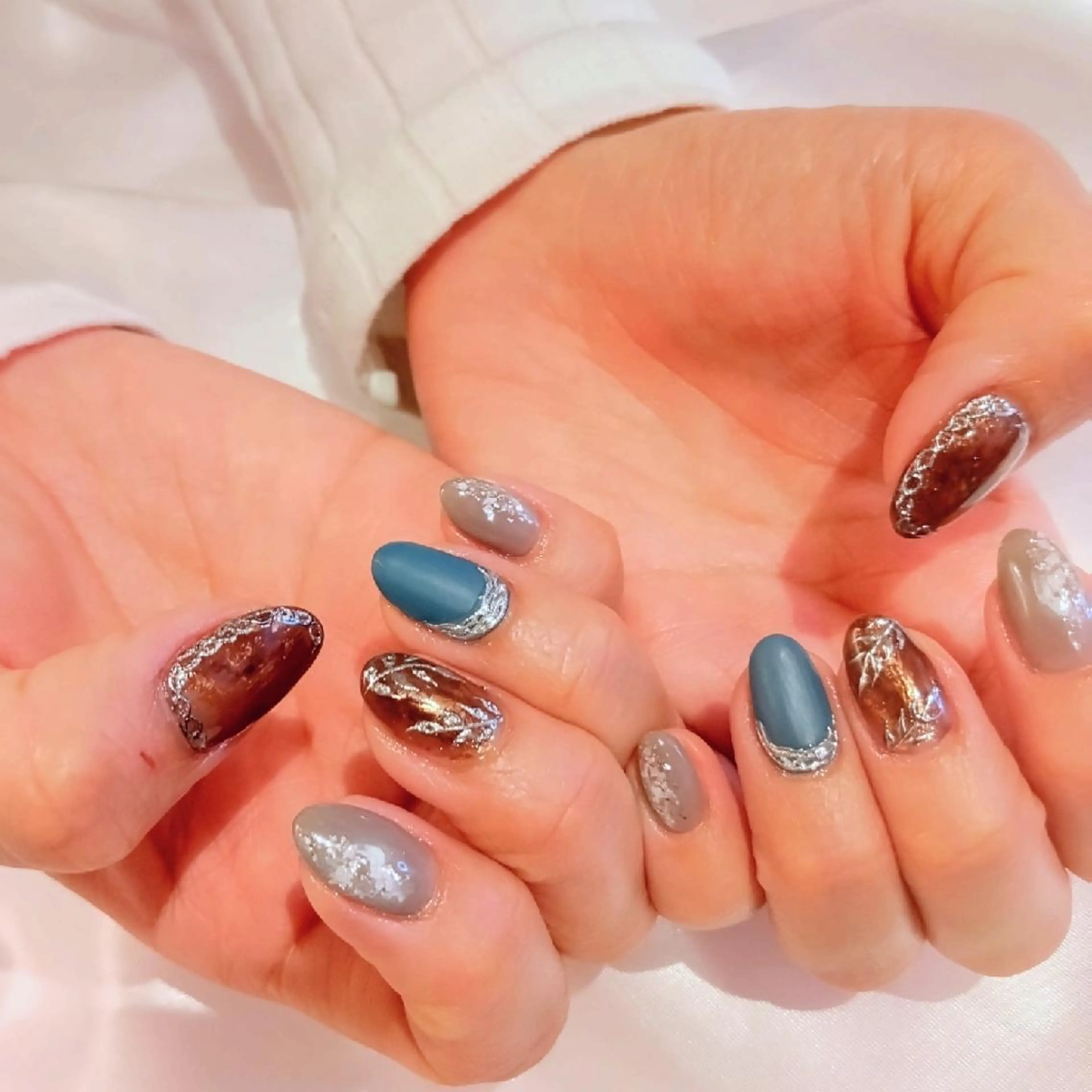ネイル 持ち込み ハンドネイル Nail salon LEVALOレヴァロのネイルデザイン