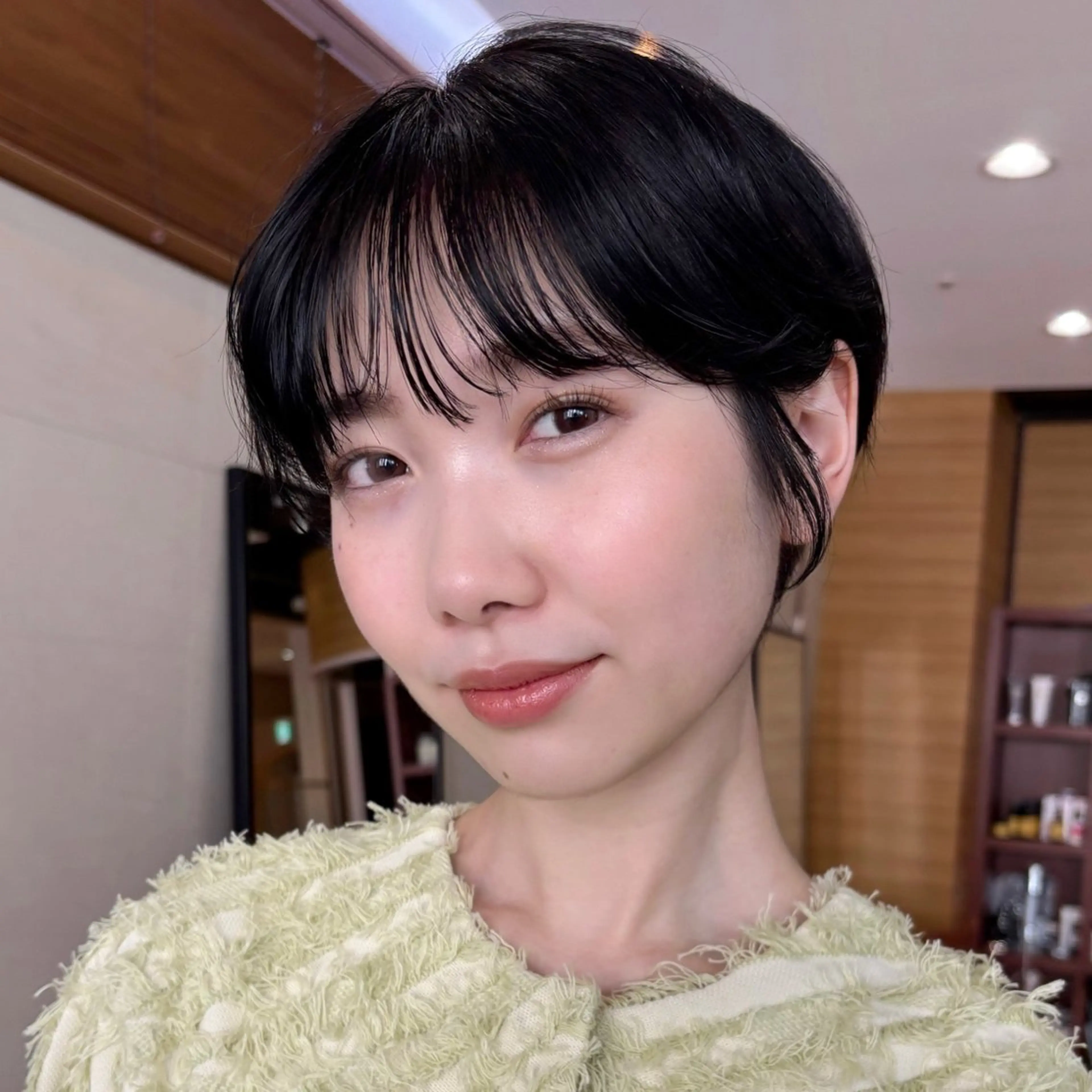 ショート カラー ショートヘア 顔まわり🥨レイヤー /透明感/水口舞奈のヘアスタイル