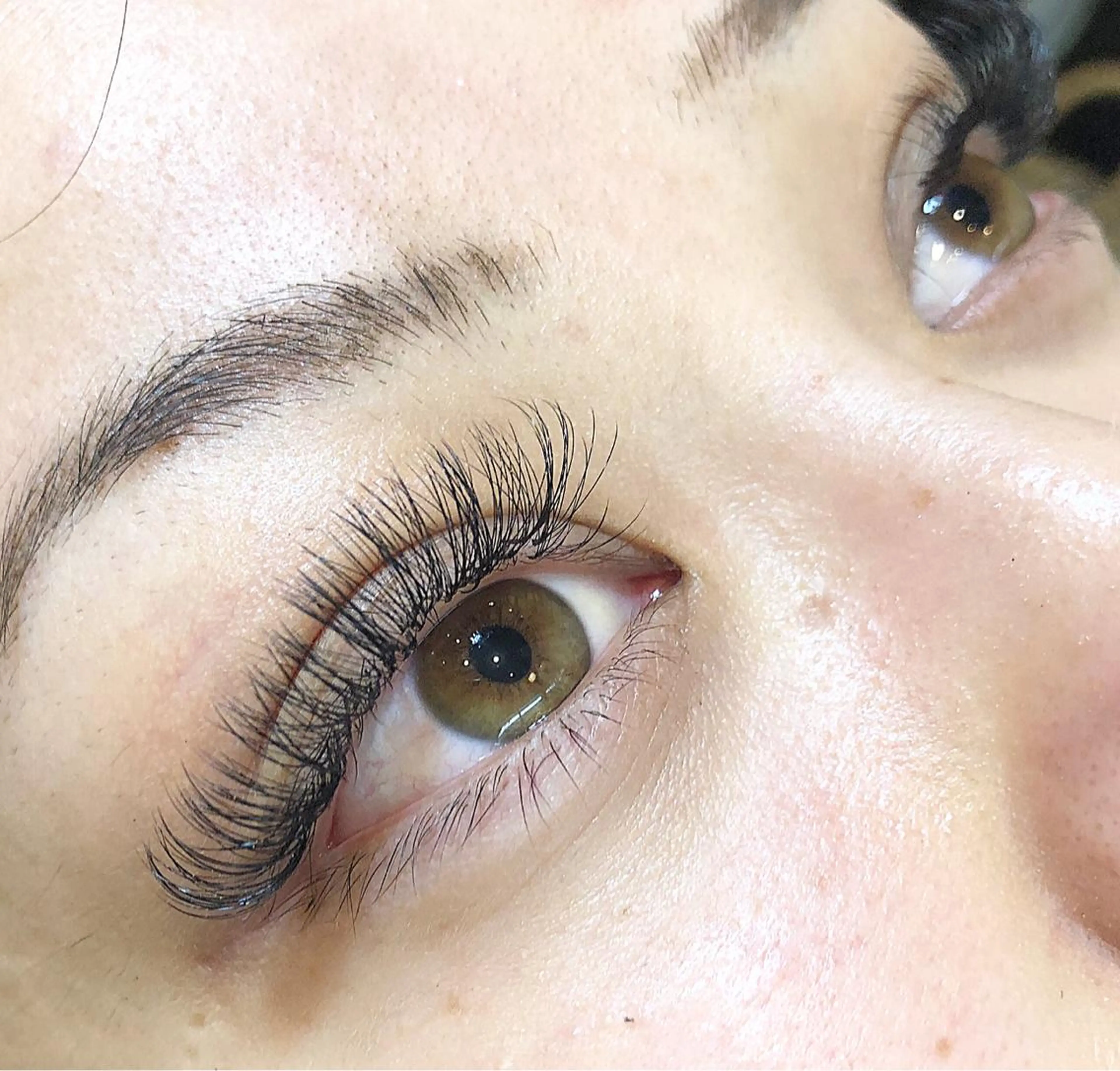 マツエク・マツパ ボリュームラッシュ マツエク Emil eye roomのマツエク・マツパデザイン