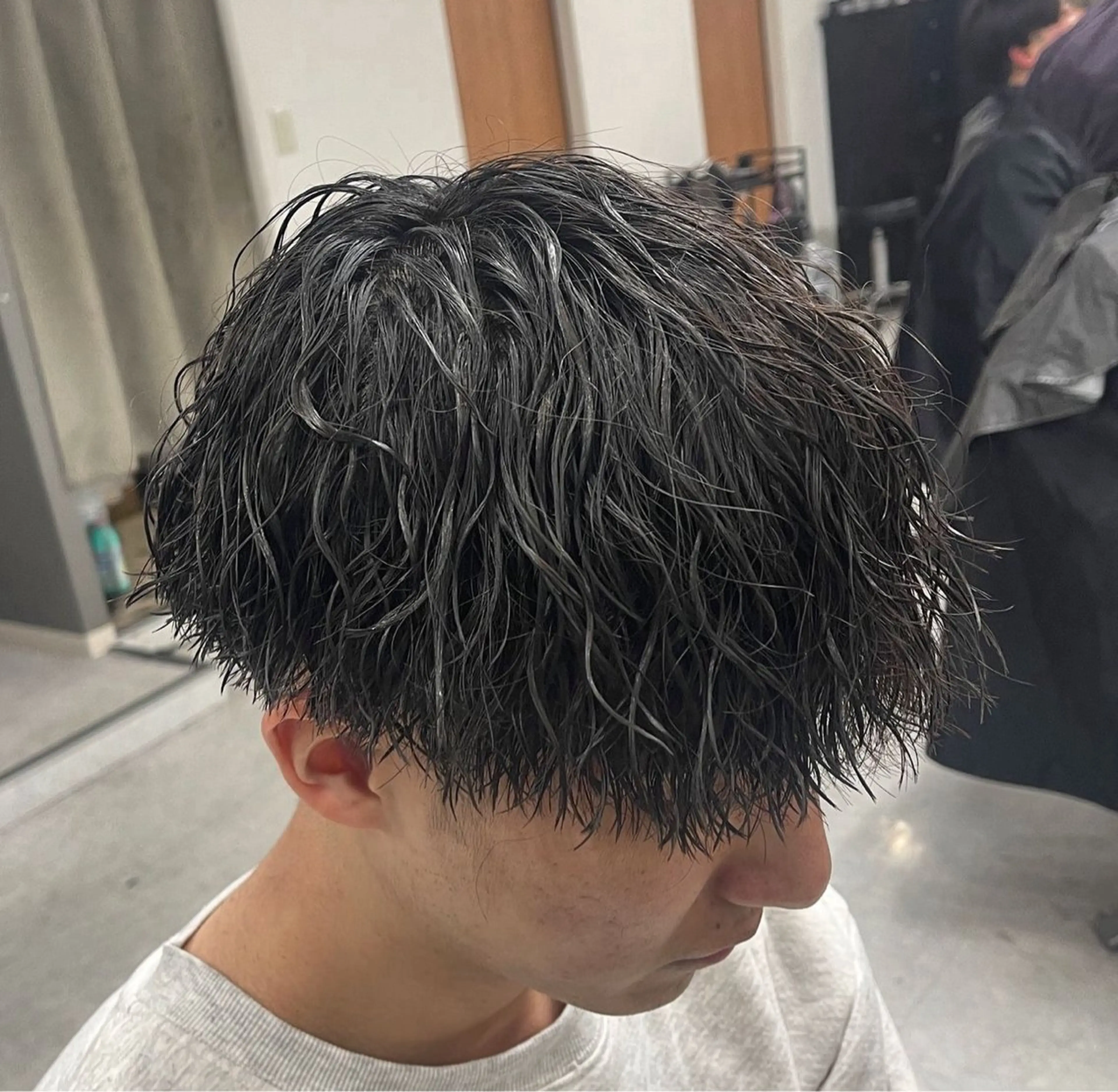 パーマ メンズ メンズブリーチ メンズパーマ メンズパーマ専門 /縦落ち/渋谷駅近のヘアスタイル
