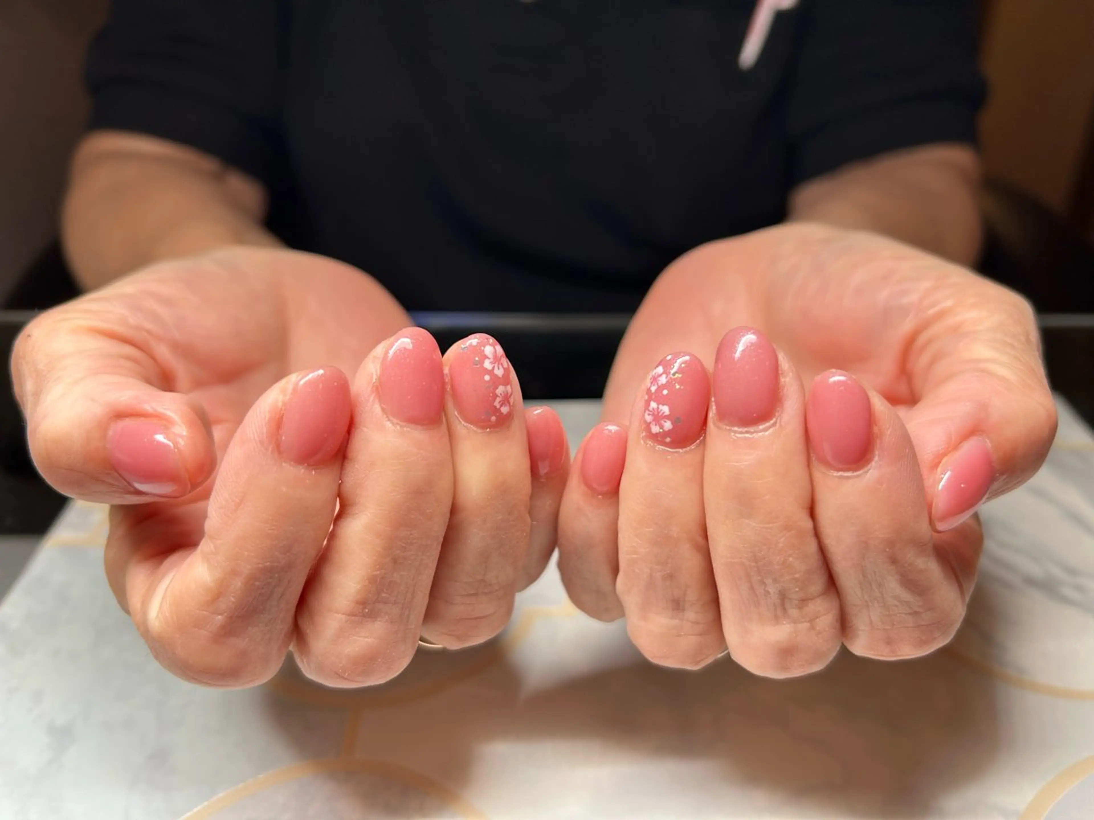 ネイル アートネイル ワンカラーネイル ハンドネイル Lisa’s Salonのネイルデザイン