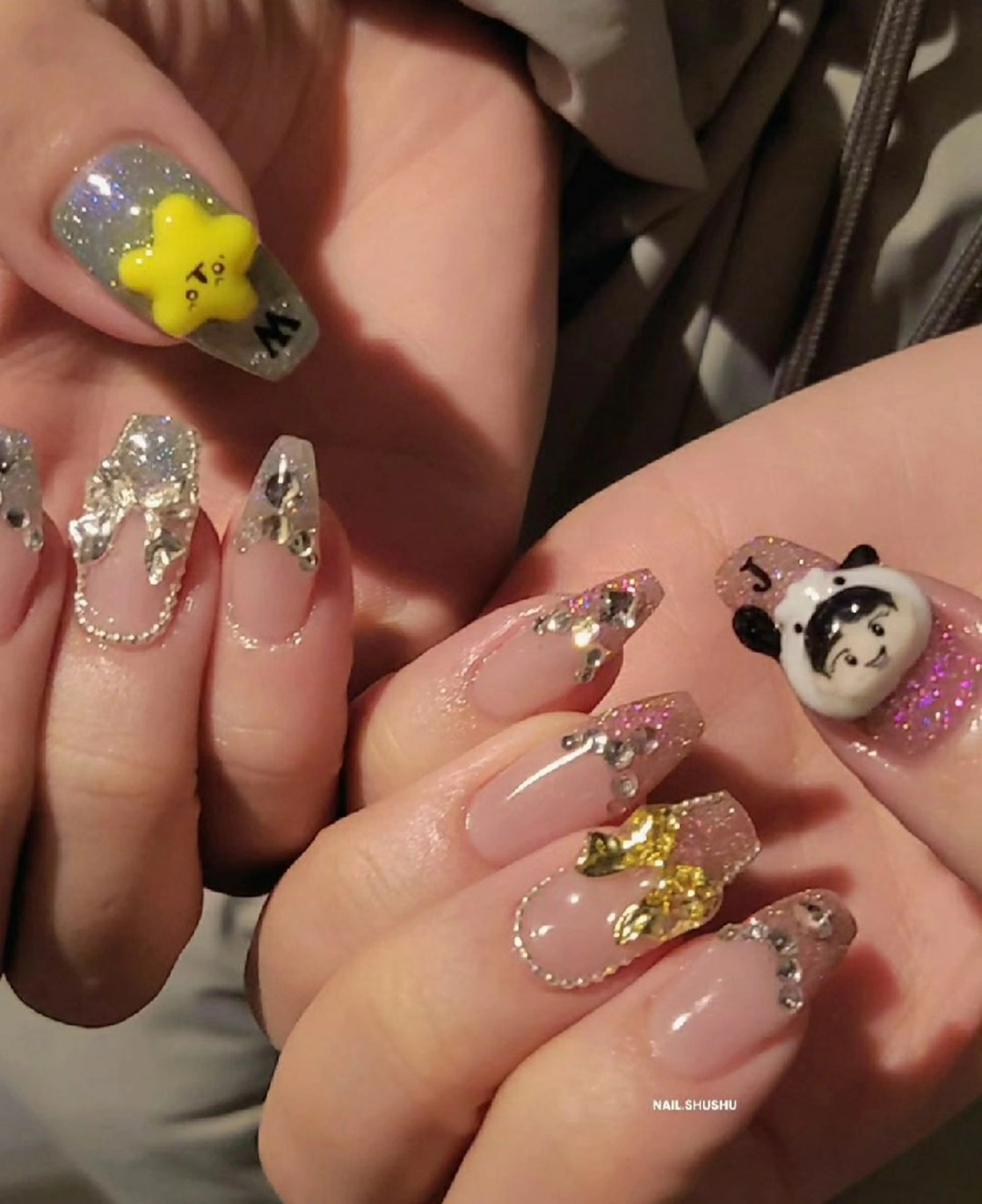 ネイル 持ち込み ニュアンスネイル ワンカラーネイル シンプルネイル 冬ネイル ハンドネイル 3dパーツ/流行り 👧shushu❤️のネイルデザイン