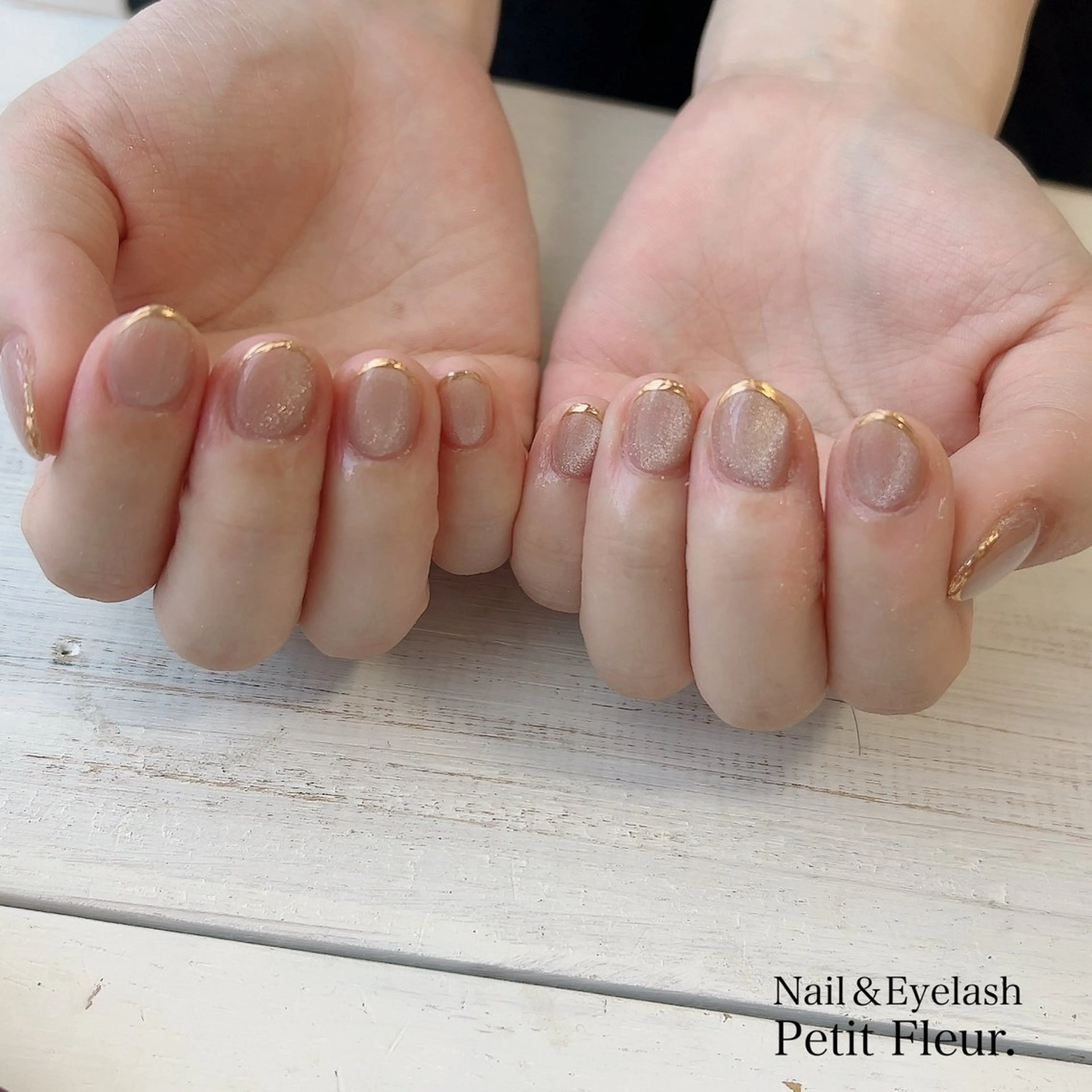 ネイル Petit Fleur所属・青柳 亜梨奈のマツエク・マツパデザイン