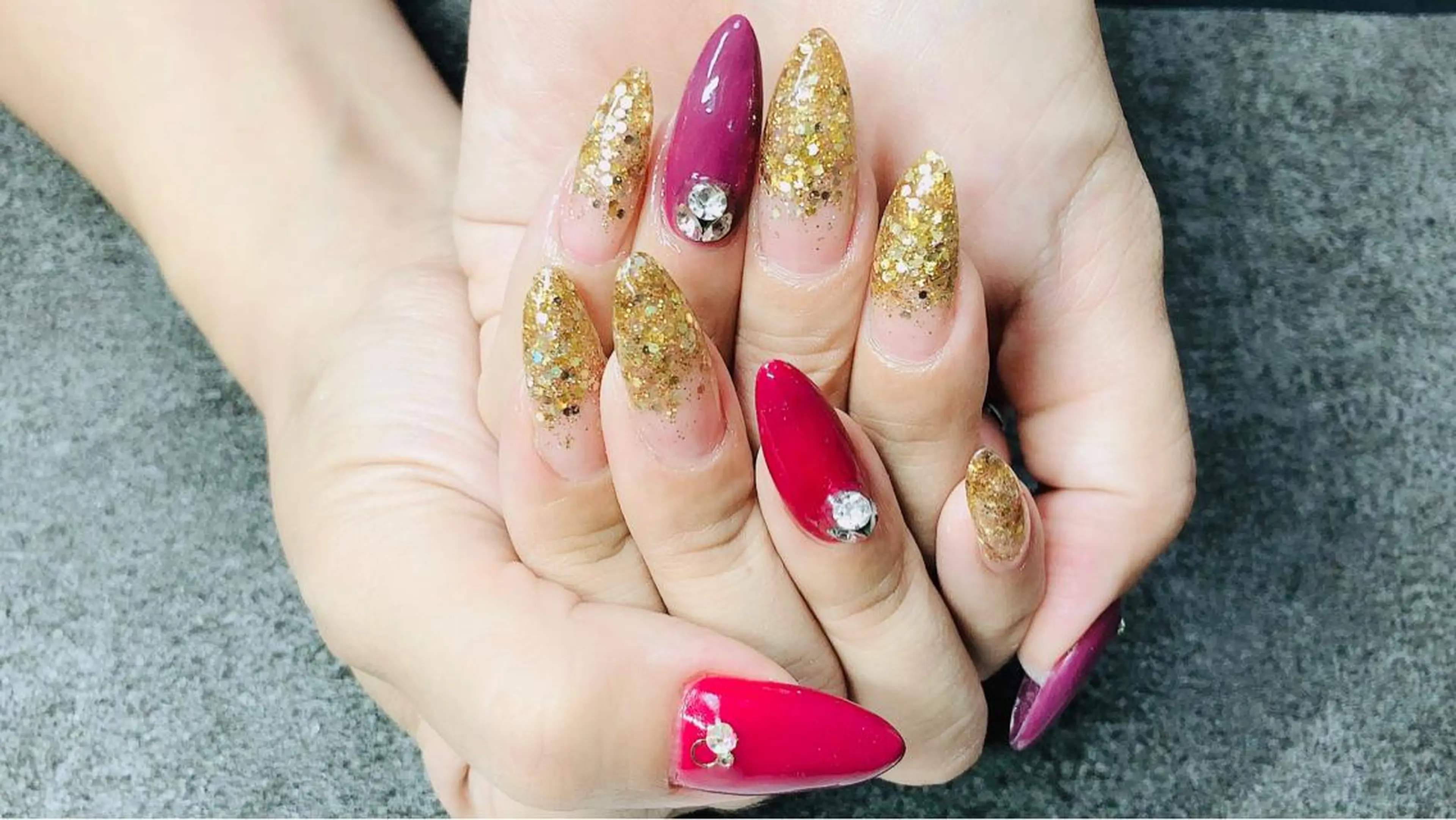 ネイル gorella Ａのネイルデザイン