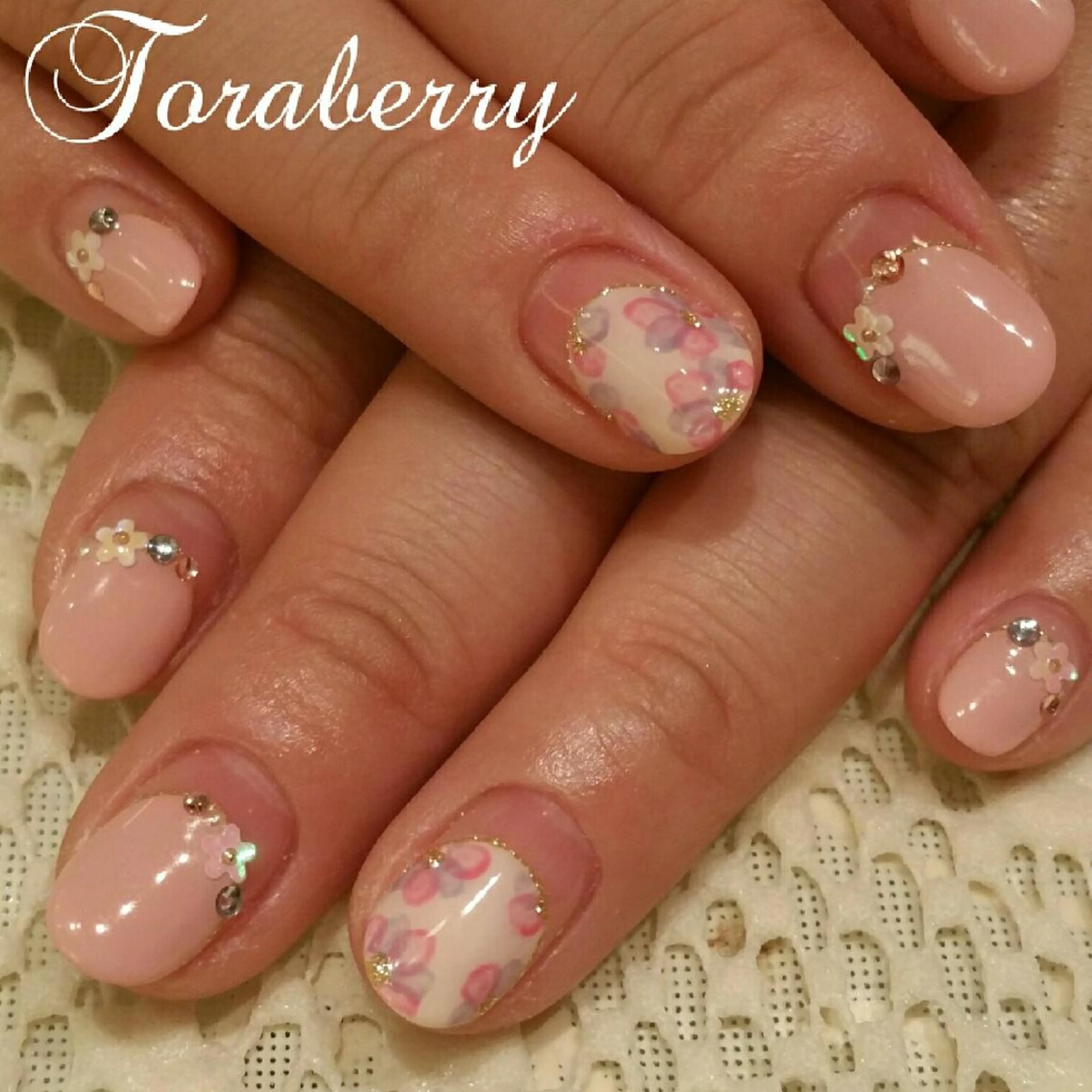 ネイル フレンチネイル ネイリスト なつみのネイルデザイン