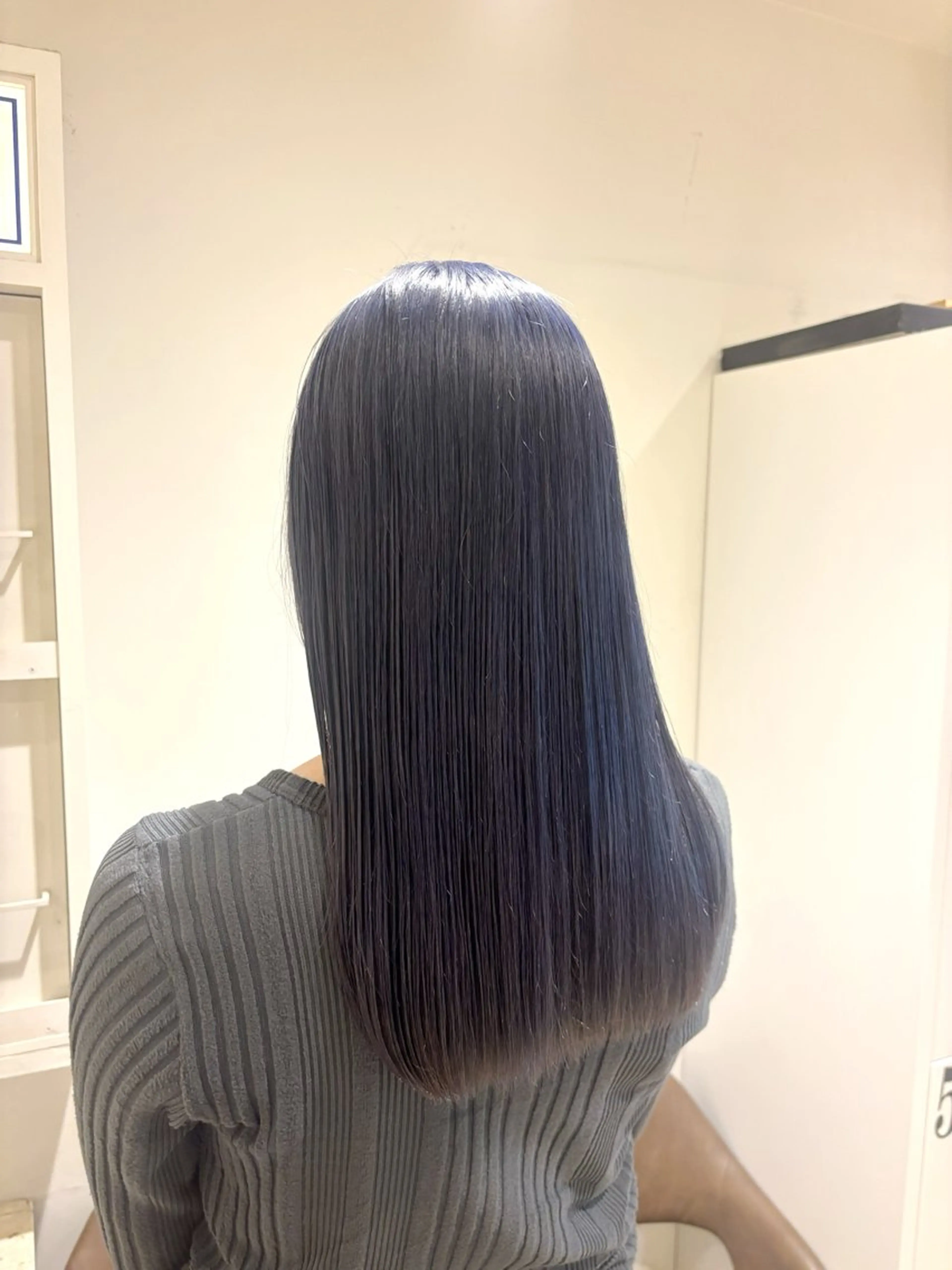 ロング カラー カット ヘアカラー トリートメント EIGHT新宿 新井彩斗のヘアスタイル