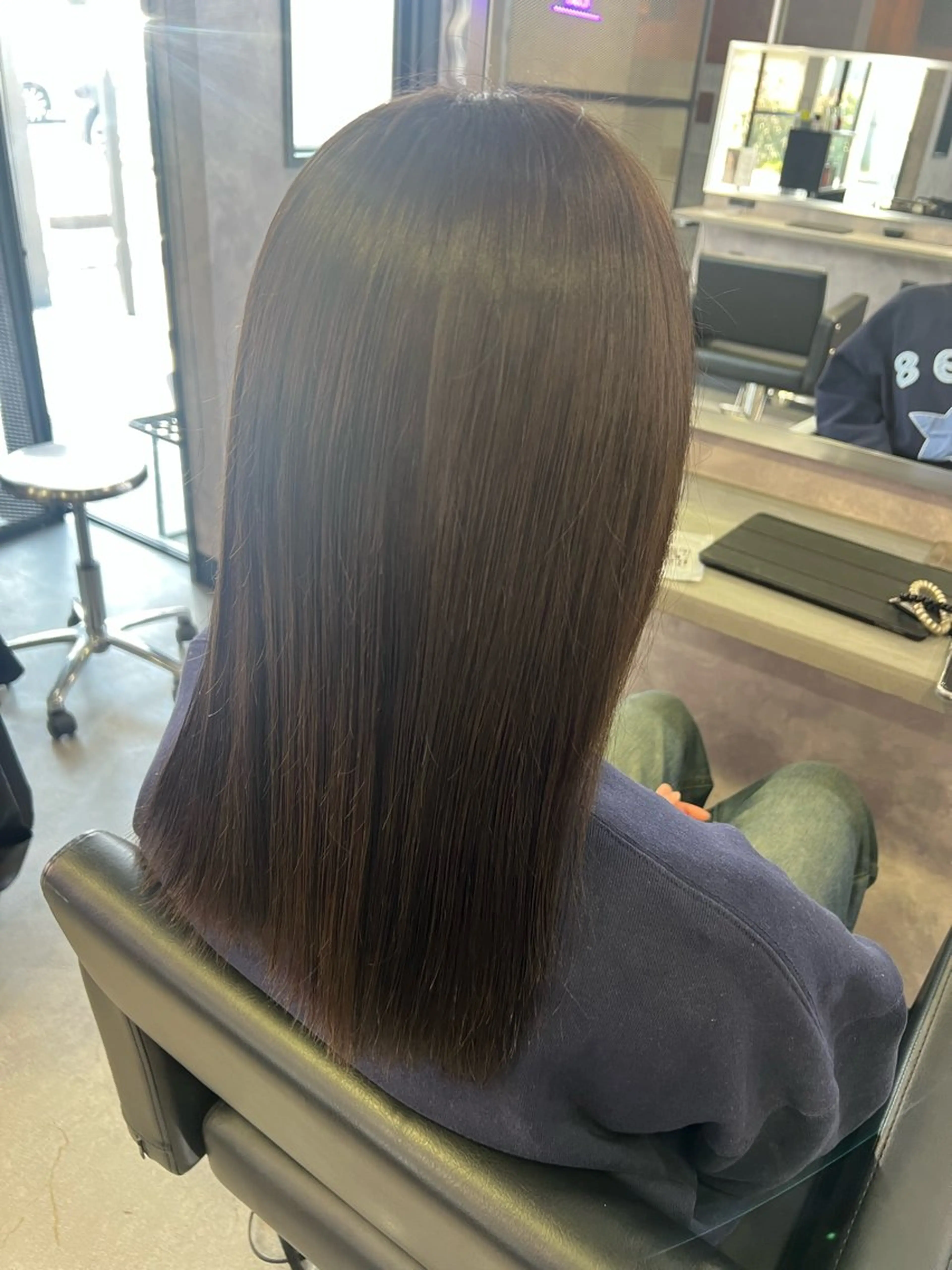 セミロング ヘアカラー 本間 絵理奈‎のヘアスタイル