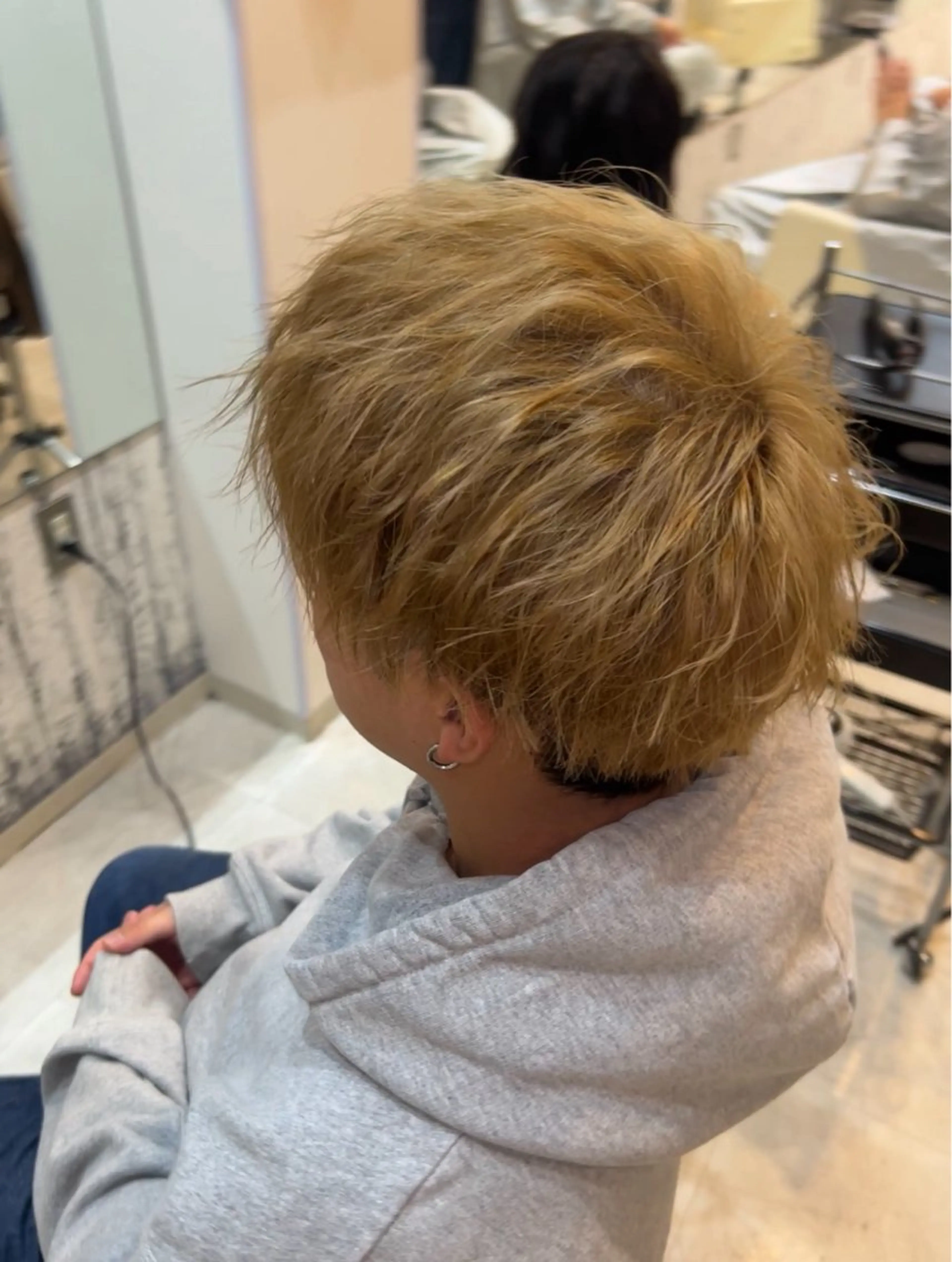 ショート メンズ メンズパーマ Agu hair rojet所属・Ryujiハイトーン /デザインカラーのヘアスタイル