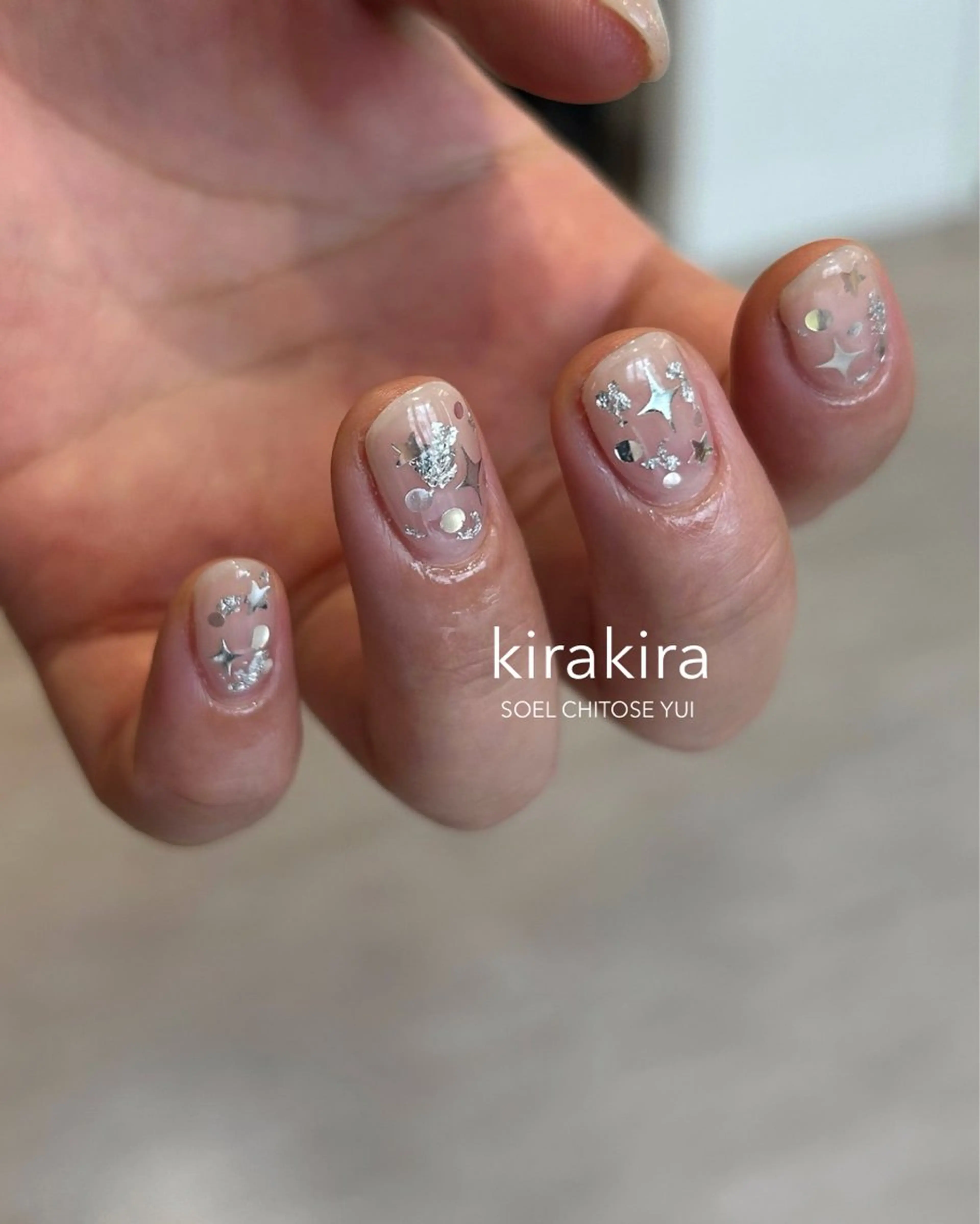 ネイル ホログラムネイル キラキラネイル ハンドネイル CHITOSE 結衣のネイルデザイン