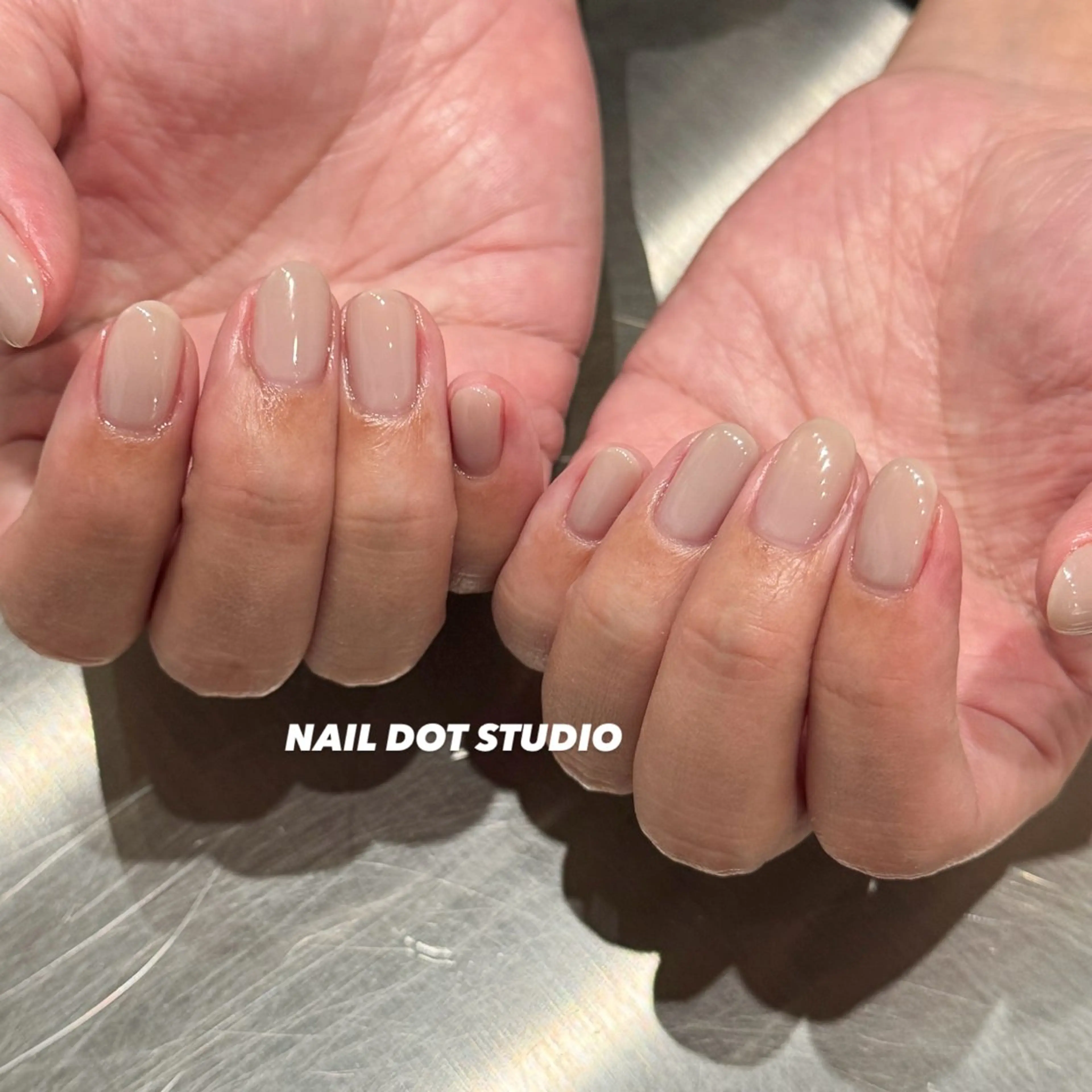ネイル ハンドネイル NAILDOTSTU DIO SEINAのネイルデザイン
