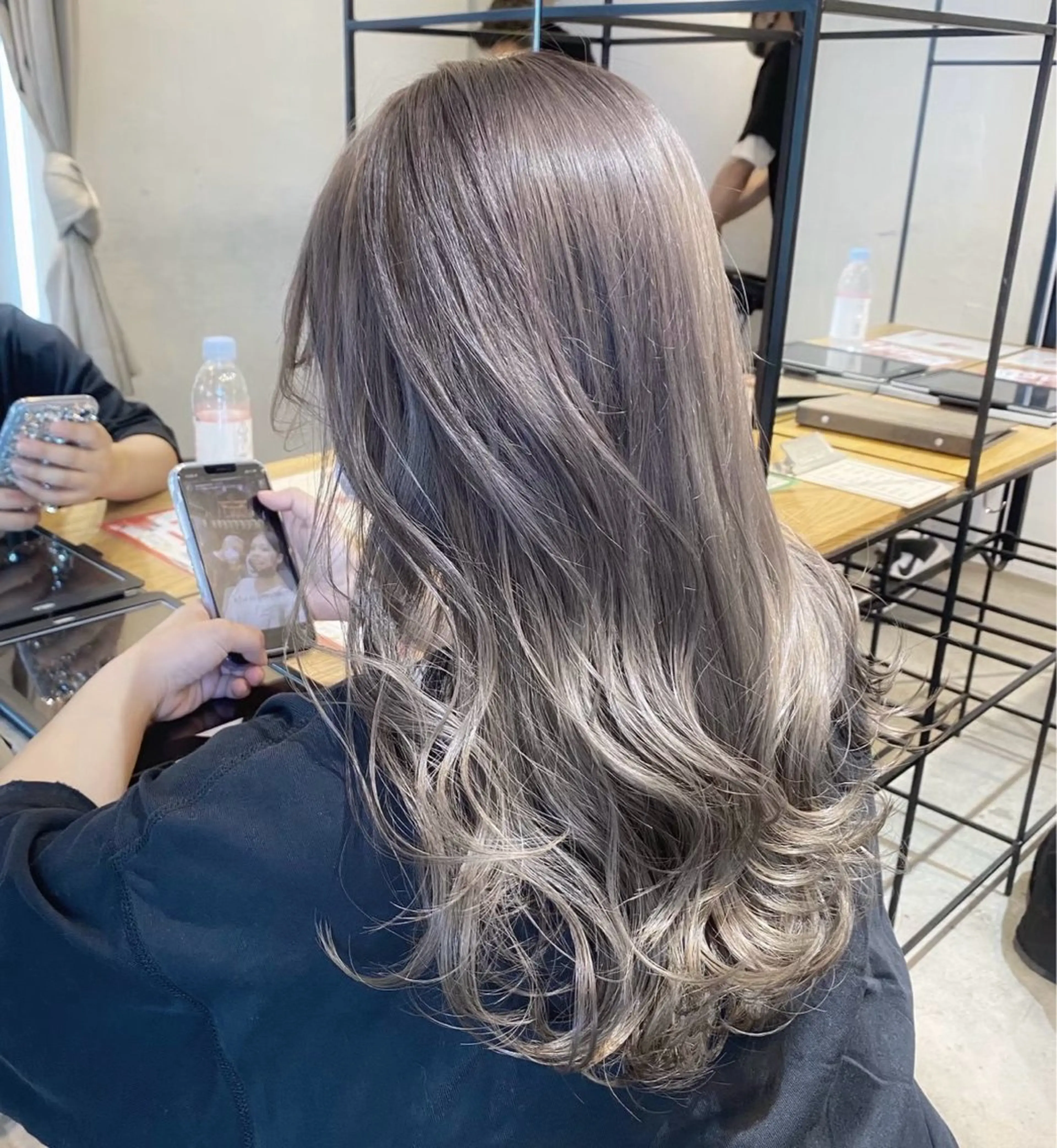 ミディアム ヘアカラー トリートメント ダブルカラー/レイヤ ー新潟駅/谷口大海のヘアスタイル