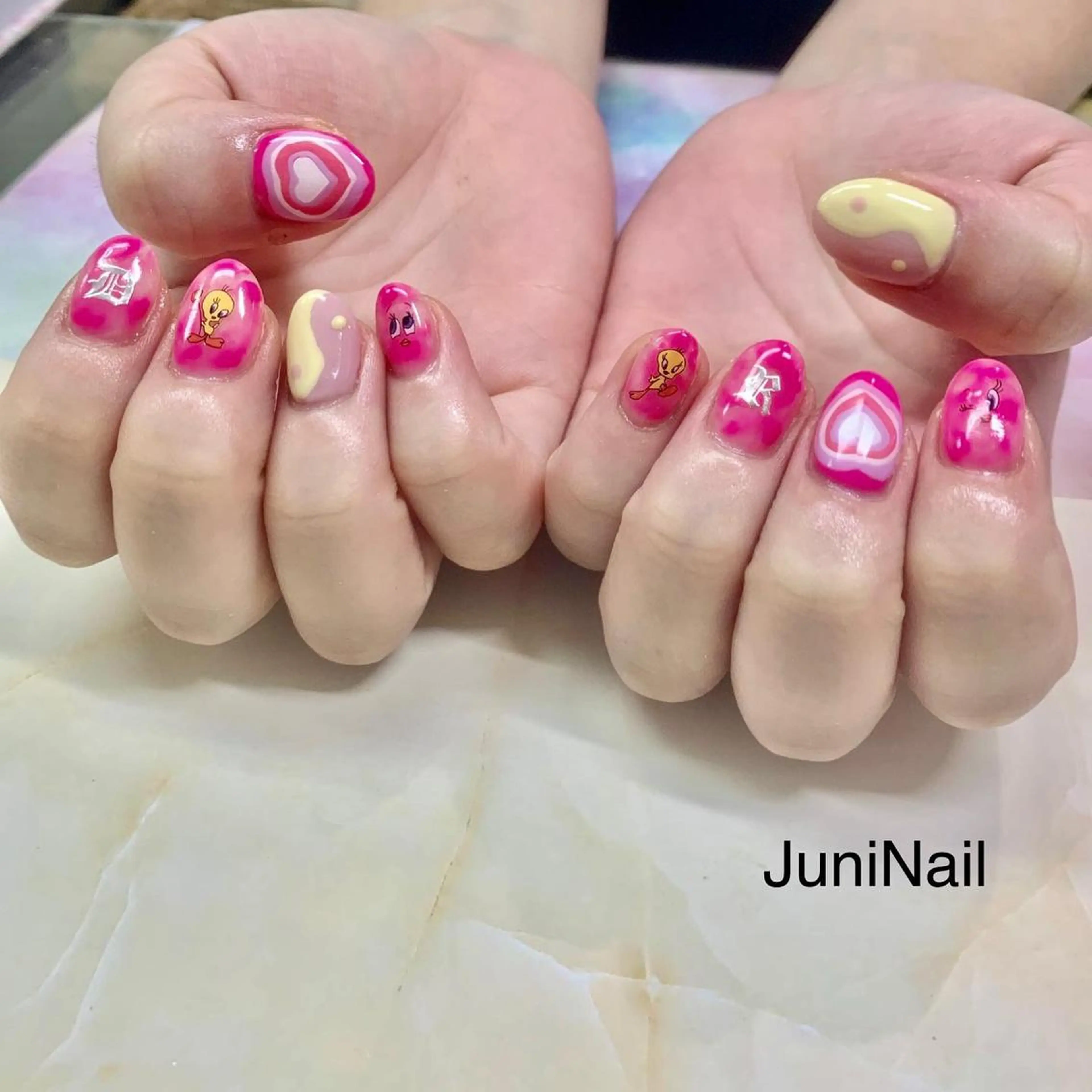 ネイル オーロラネイル クリアネイル フラッシュネイル フレンチネイル 氷ネイル・うるうるネイル ハンドネイル JuniNail 주니네일🇰🇷suのネイルデザイン