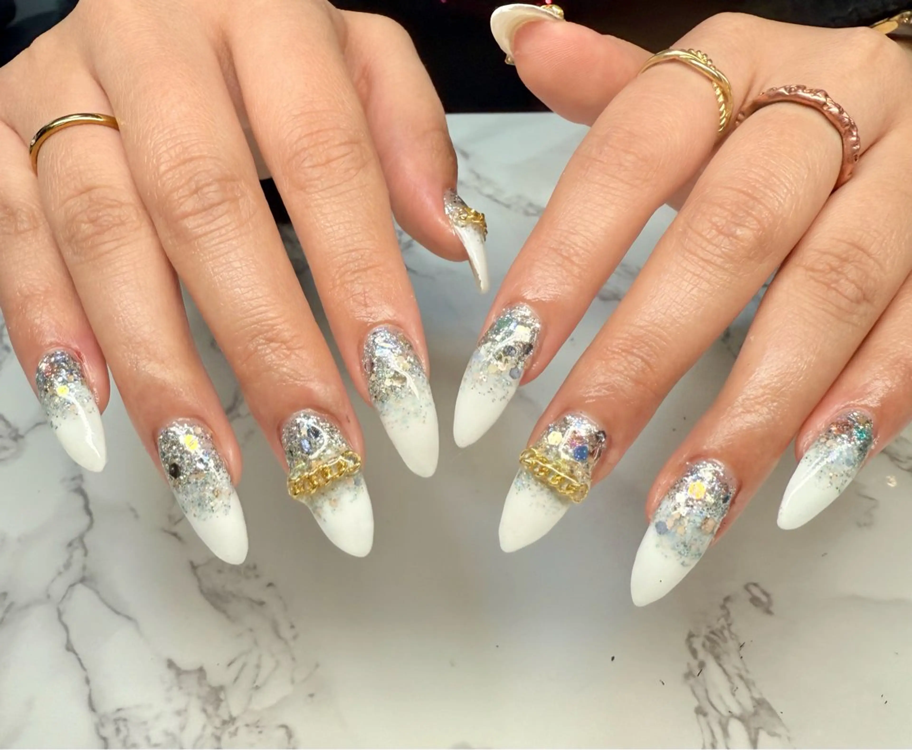 ネイル アートネイル チークネイル フレンチネイル 氷ネイル・うるうるネイル キラキラネイル M.N_ nailのネイルデザイン