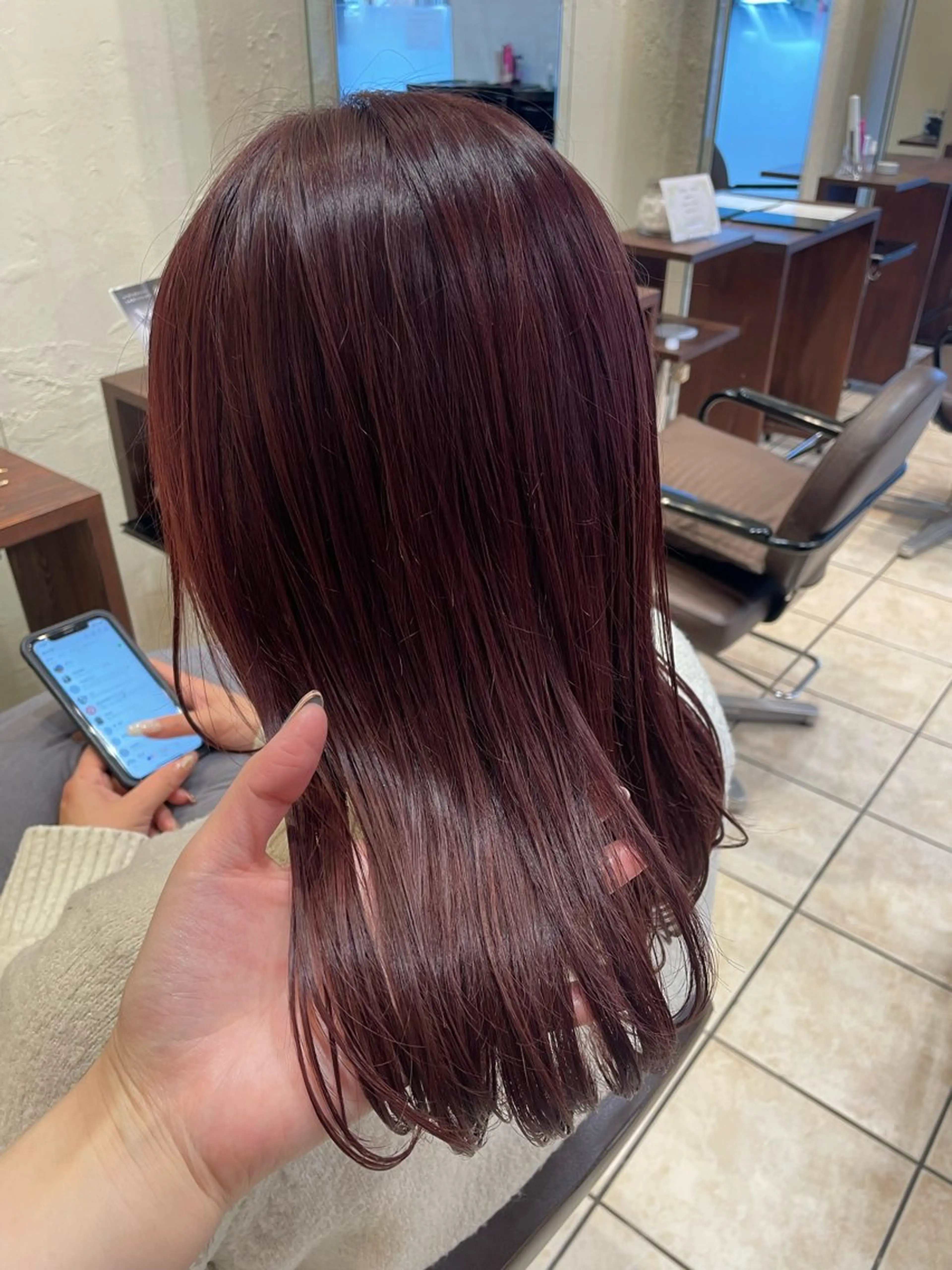 セミロング ヘアカラー トリートメント 桑田 新菜のヘアスタイル