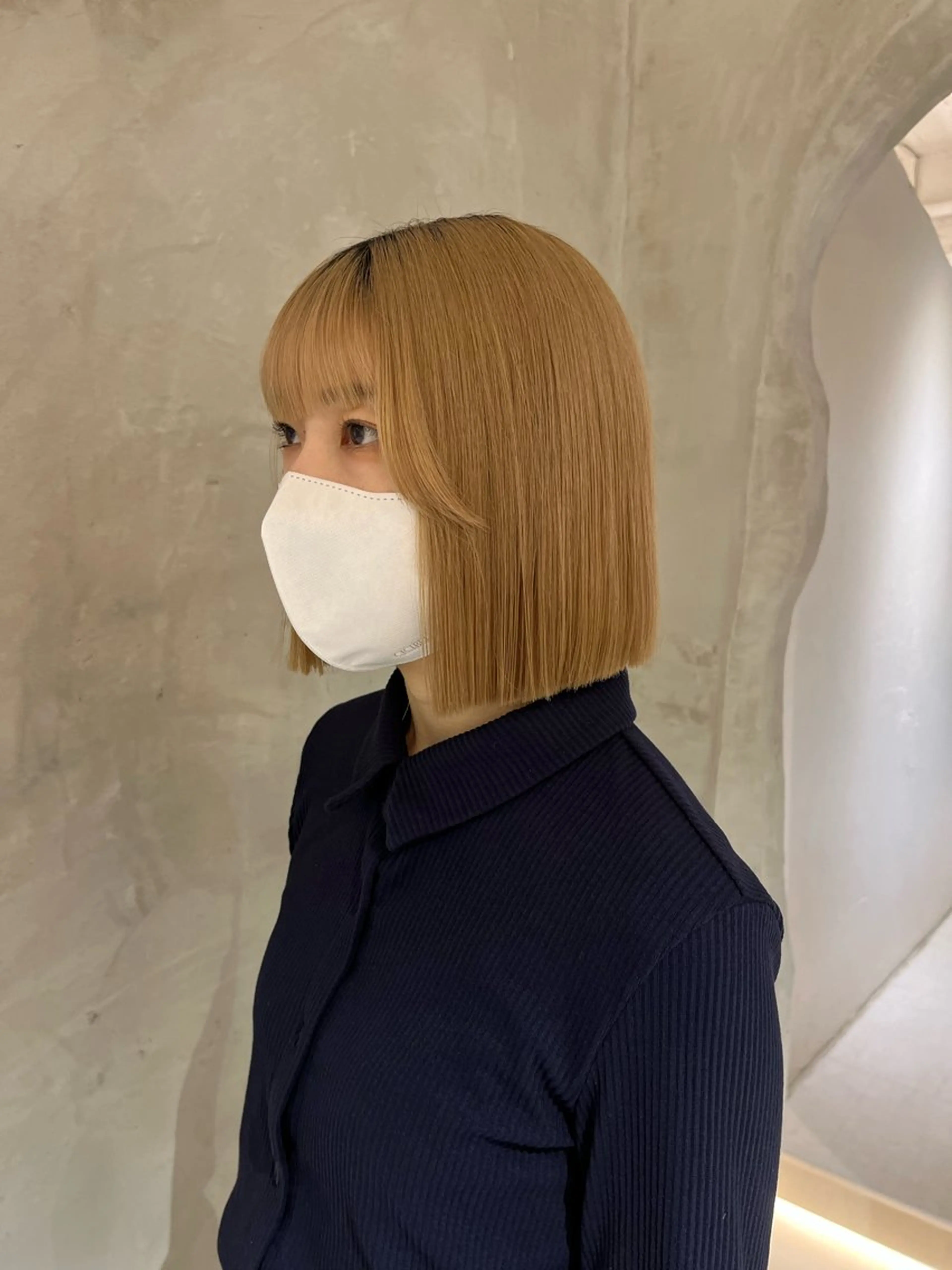 ミディアム カラー カット ヘアカラー トリートメント 切りっぱなしボブ/ 艶カラー/綾莉のヘアスタイル