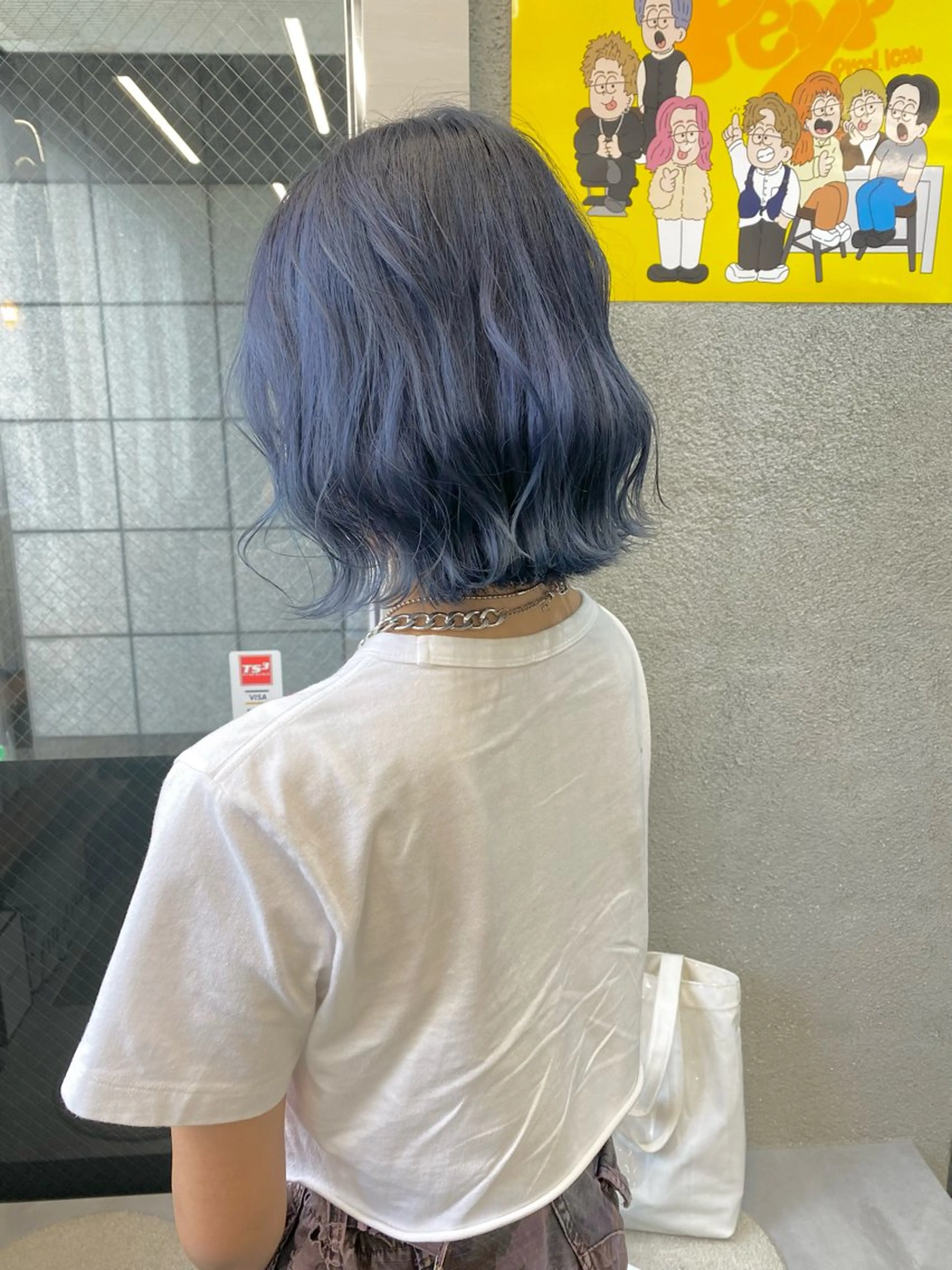 ショート カラー ブリーチ ブルーカラー ケアブリーチ ハイトーンカラー ネイビーカラー パーマ/ケアブリーチ /博多/YOSUKEのヘアスタイル