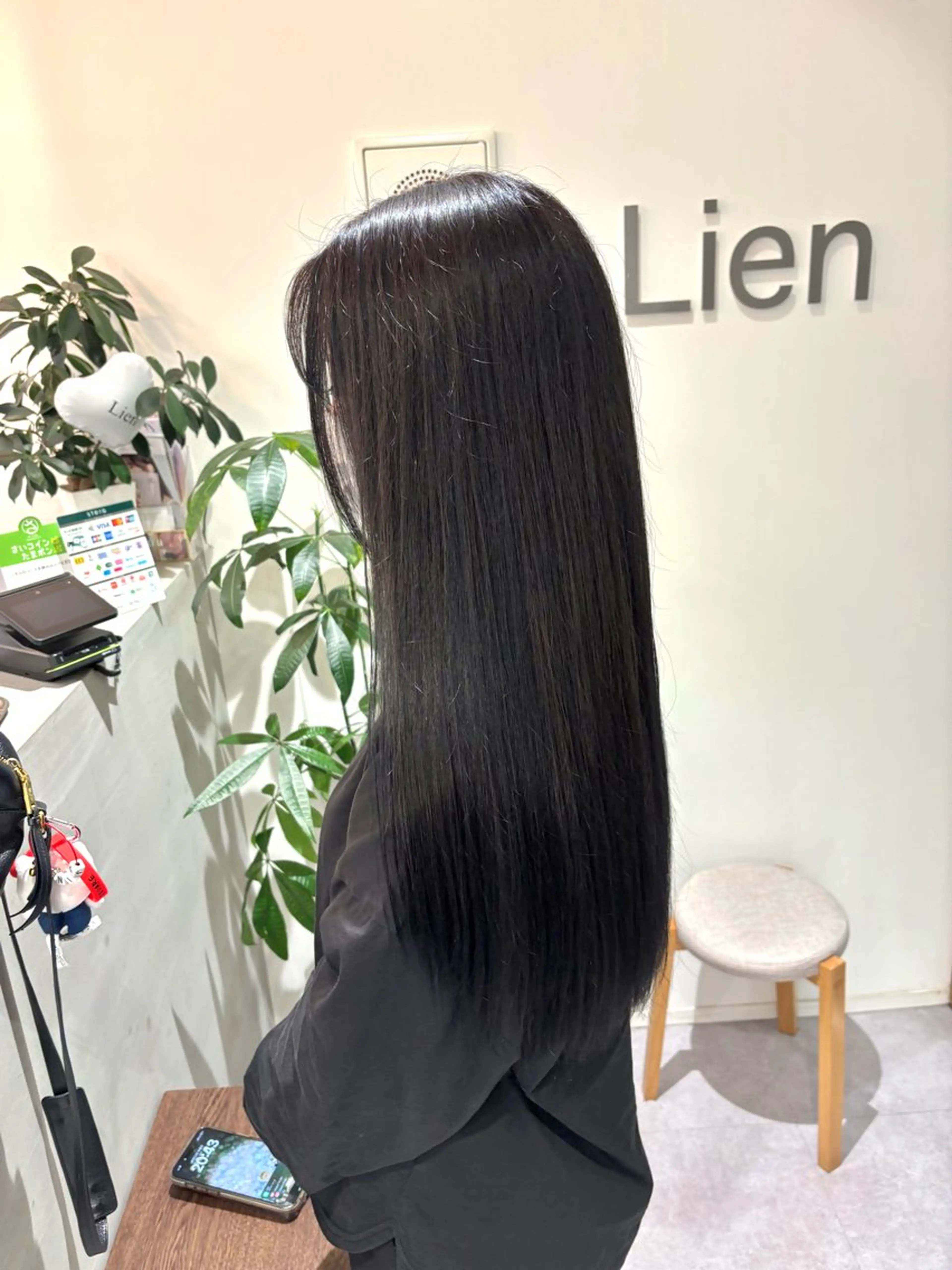 カラー Akane lienのヘアスタイル