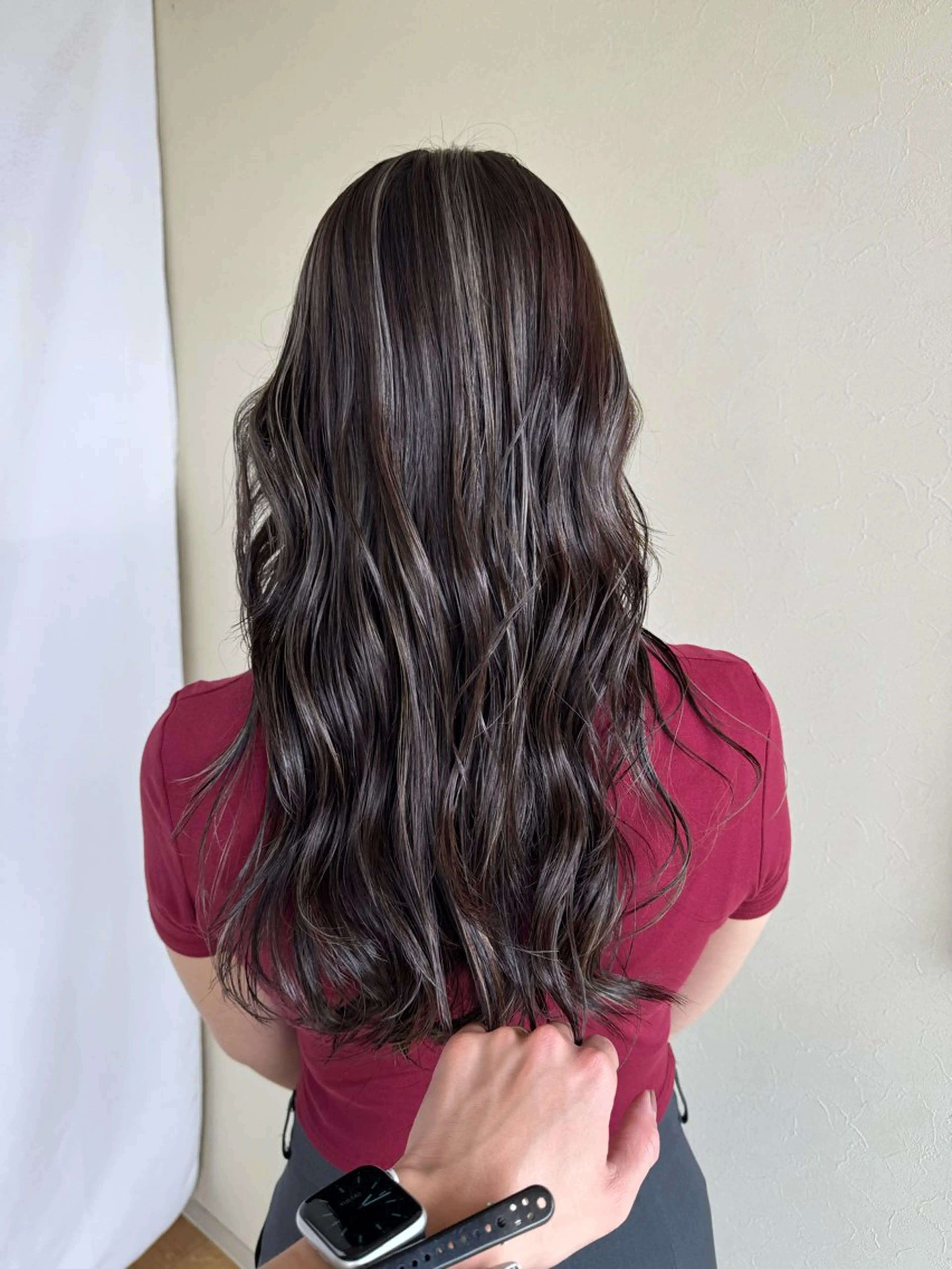 ロング カラー グレージュ ハイライトカラー ハイライト ハイライトカラー✨ グレージュ✨鎌倉光洋のヘアスタイル
