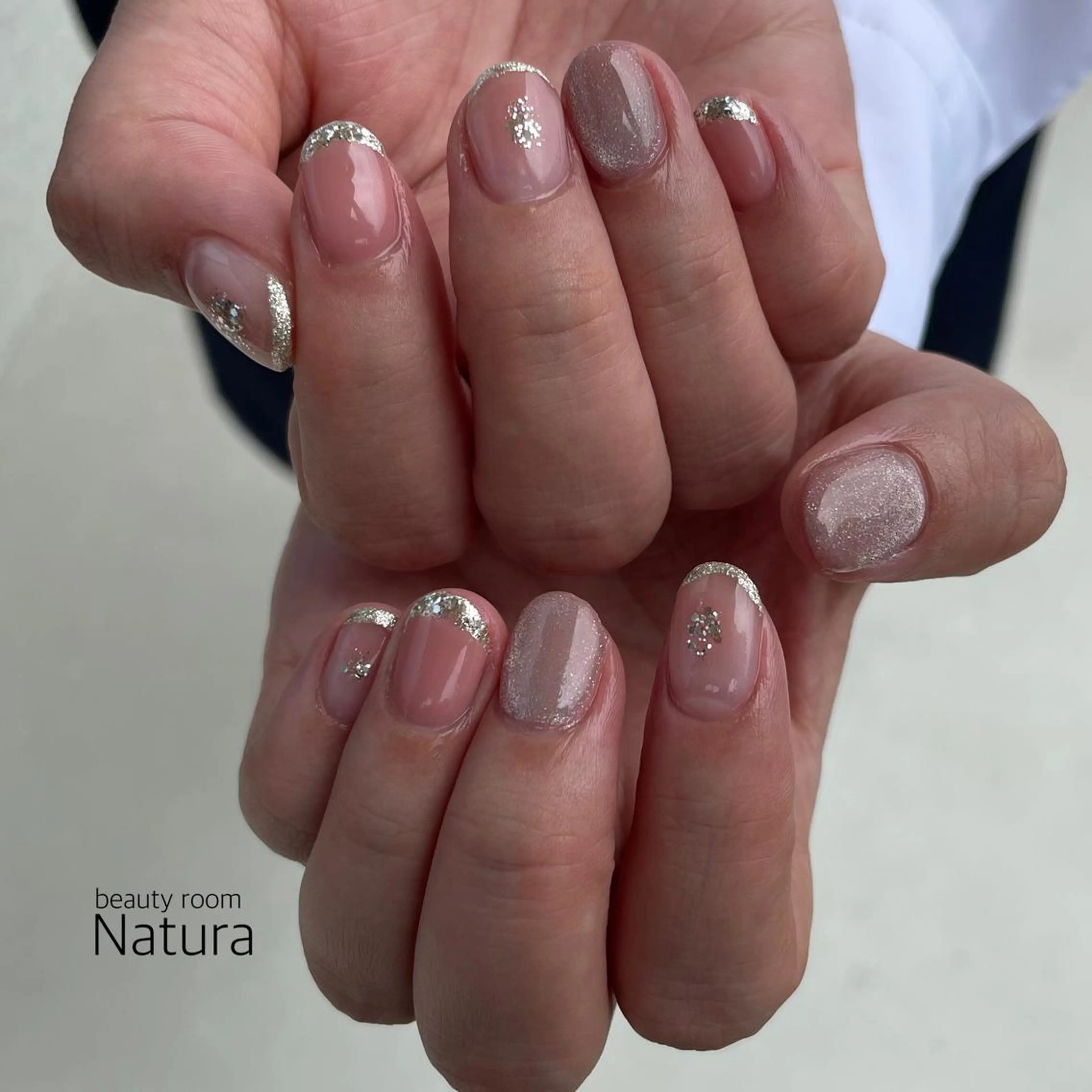 ネイル マツエク・マツパ アイブロウ ハンドネイル beautyroom Naturaのネイルデザイン