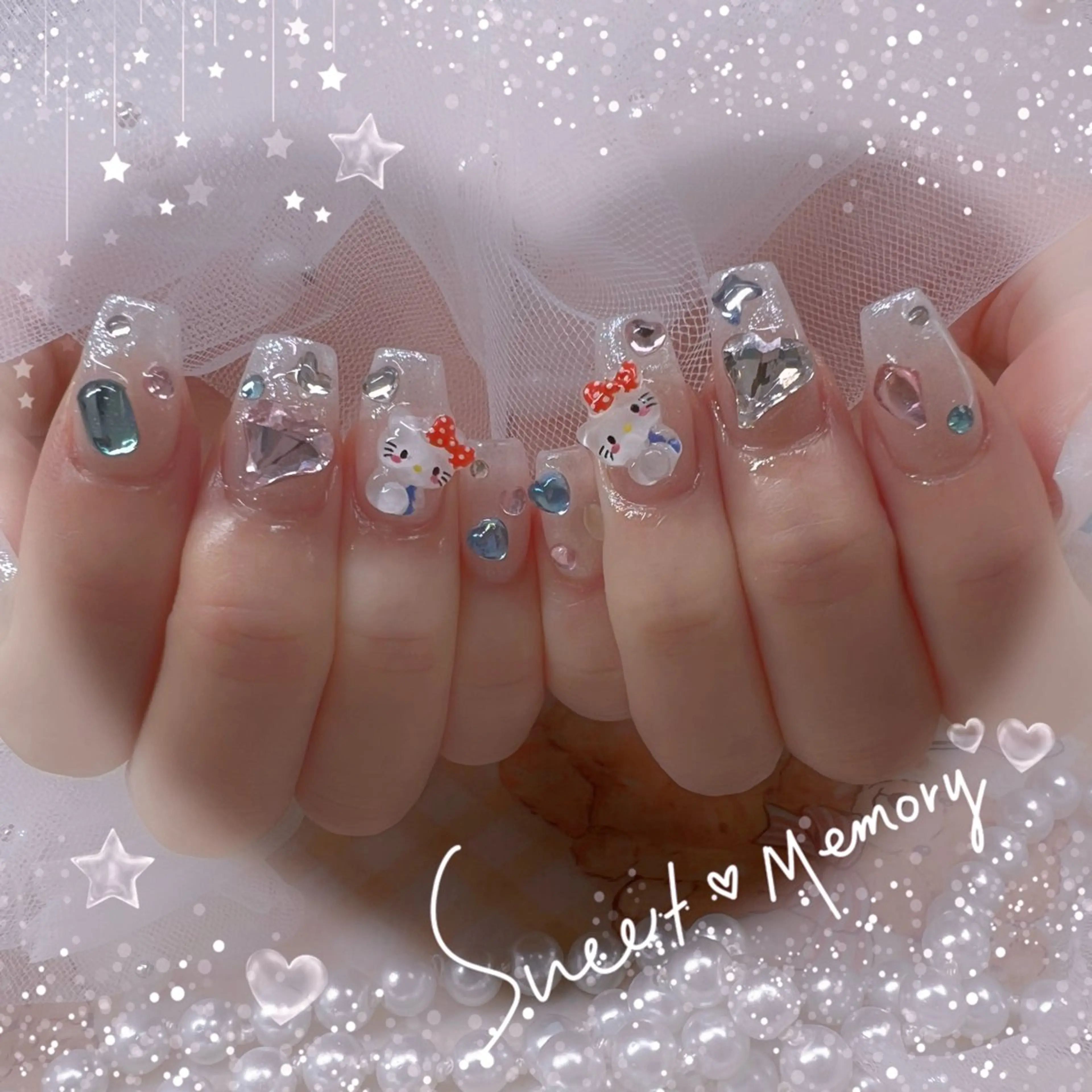 ネイル チークネイル フレンチネイル ガーリー ガラスフレンチ グラデーション ハンドネイル Chill Nailsalonのネイルデザイン