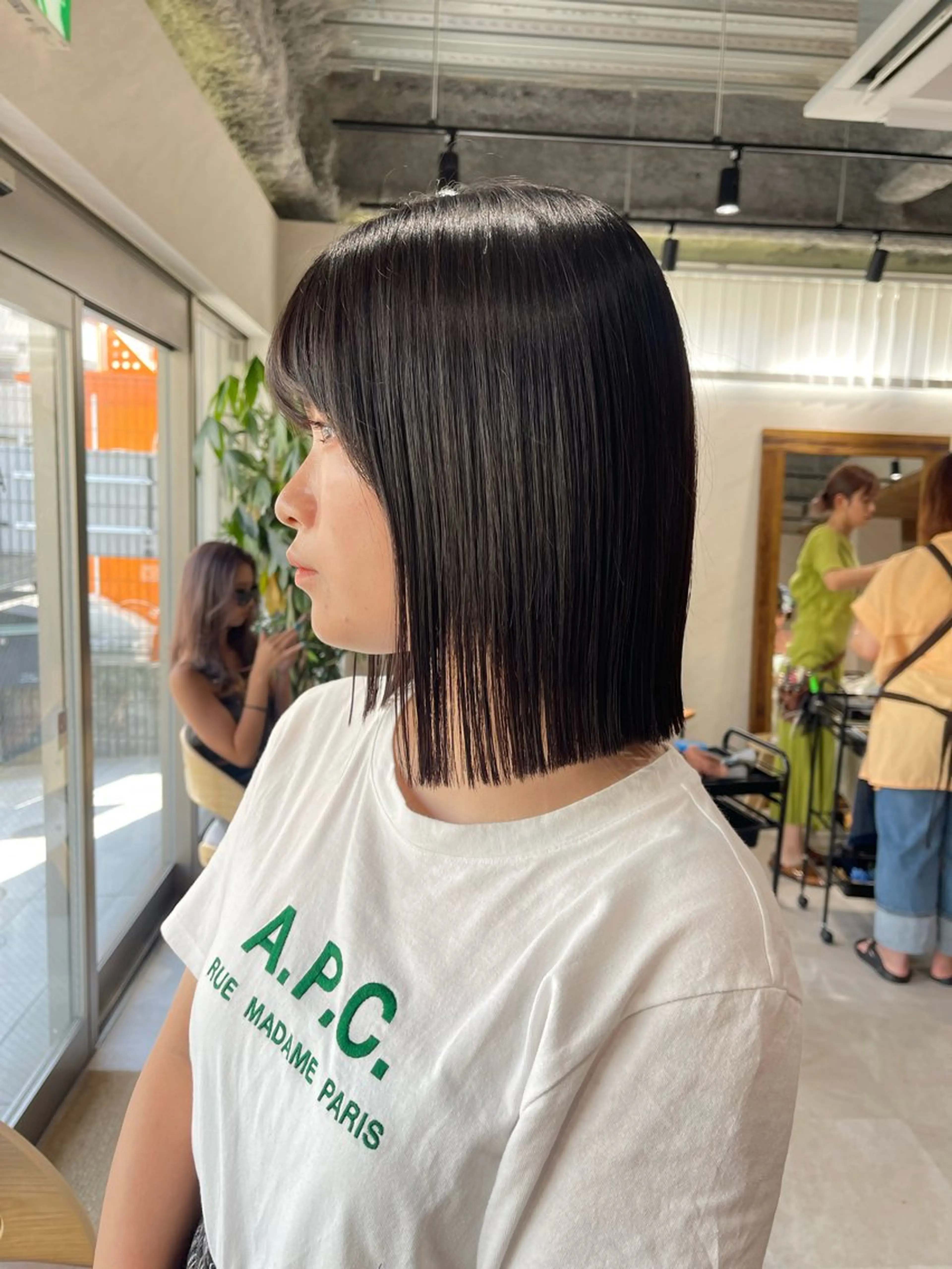 ミディアム カラー カット 縮毛矯正 トリートメント 🩵ボブ/レイヤー /髪質改善🩵のヘアスタイル