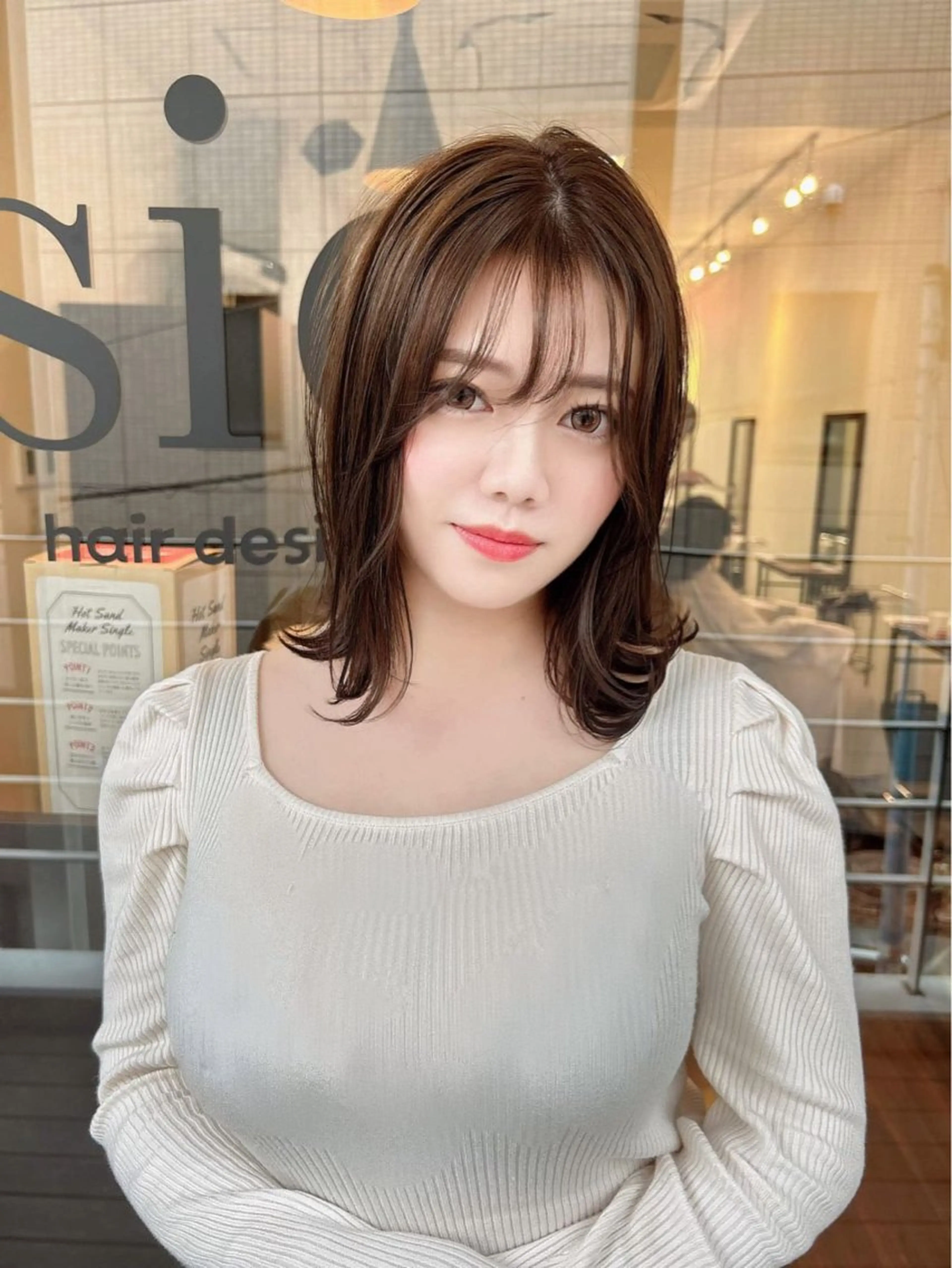 ミディアム ヘアカラー 🦋髪質改善🦋 眞井琴美のヘアスタイル