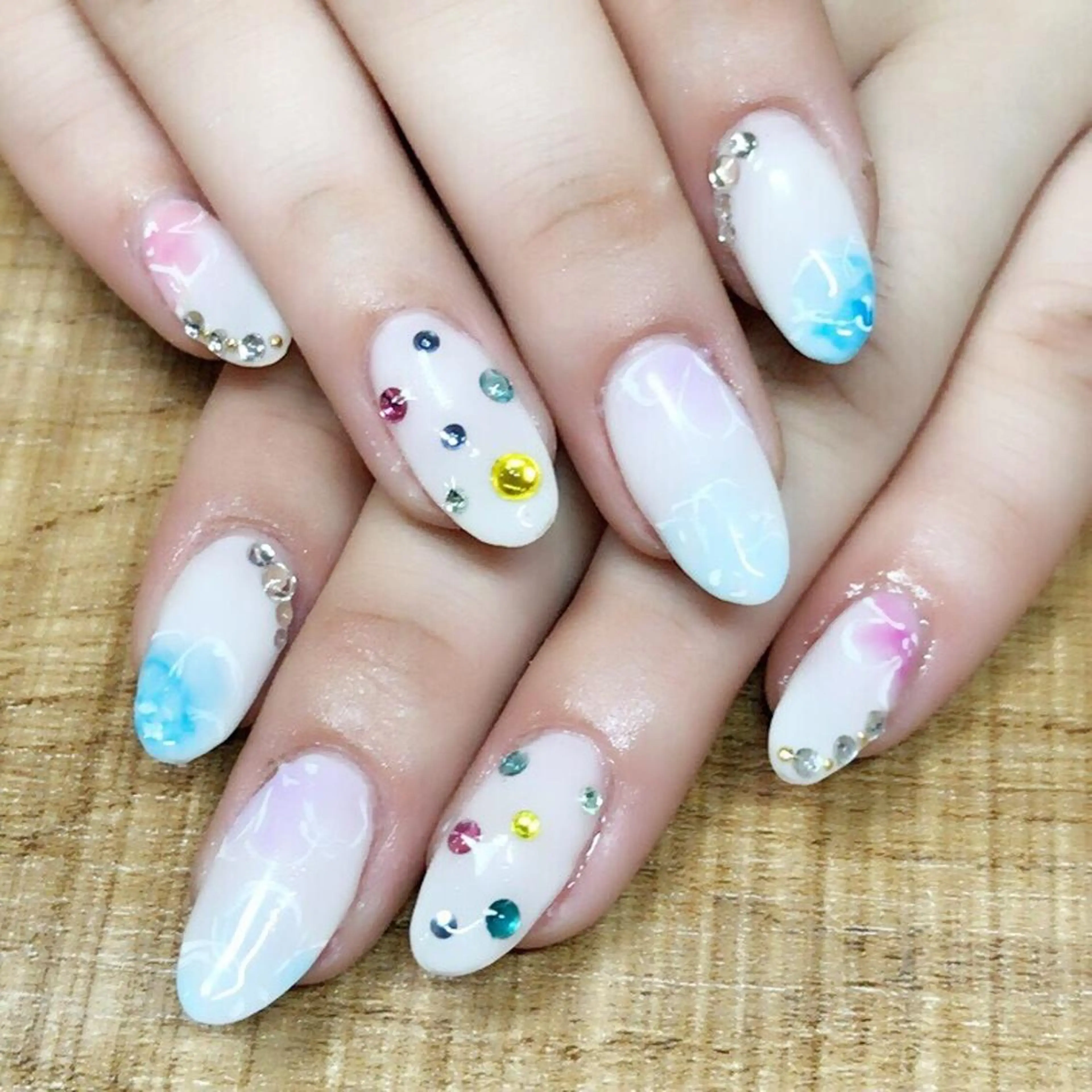 ネイル アートネイル 安藤 Charlotteのネイルデザイン