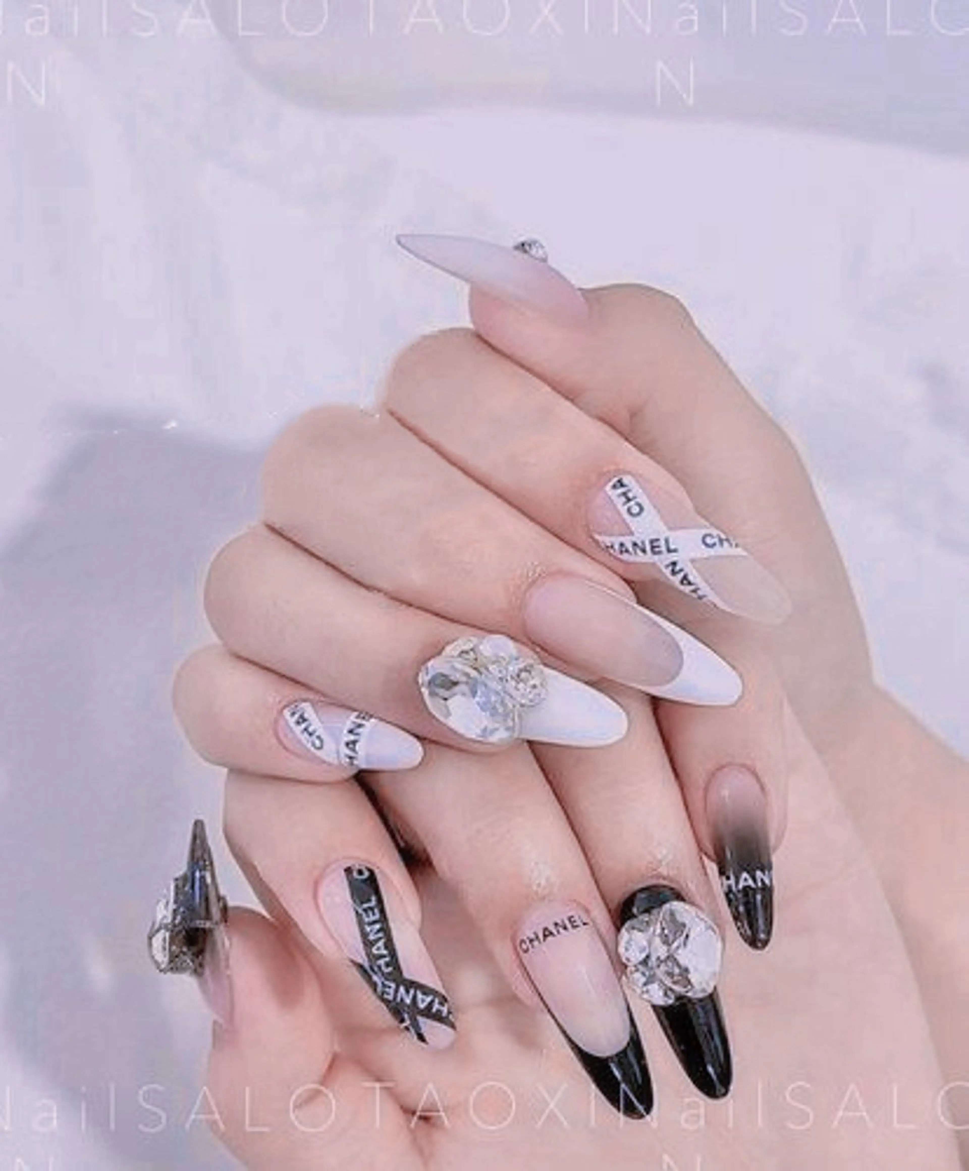 ネイル ハンドネイル 長さだし専門店 ROKANAILのネイルデザイン