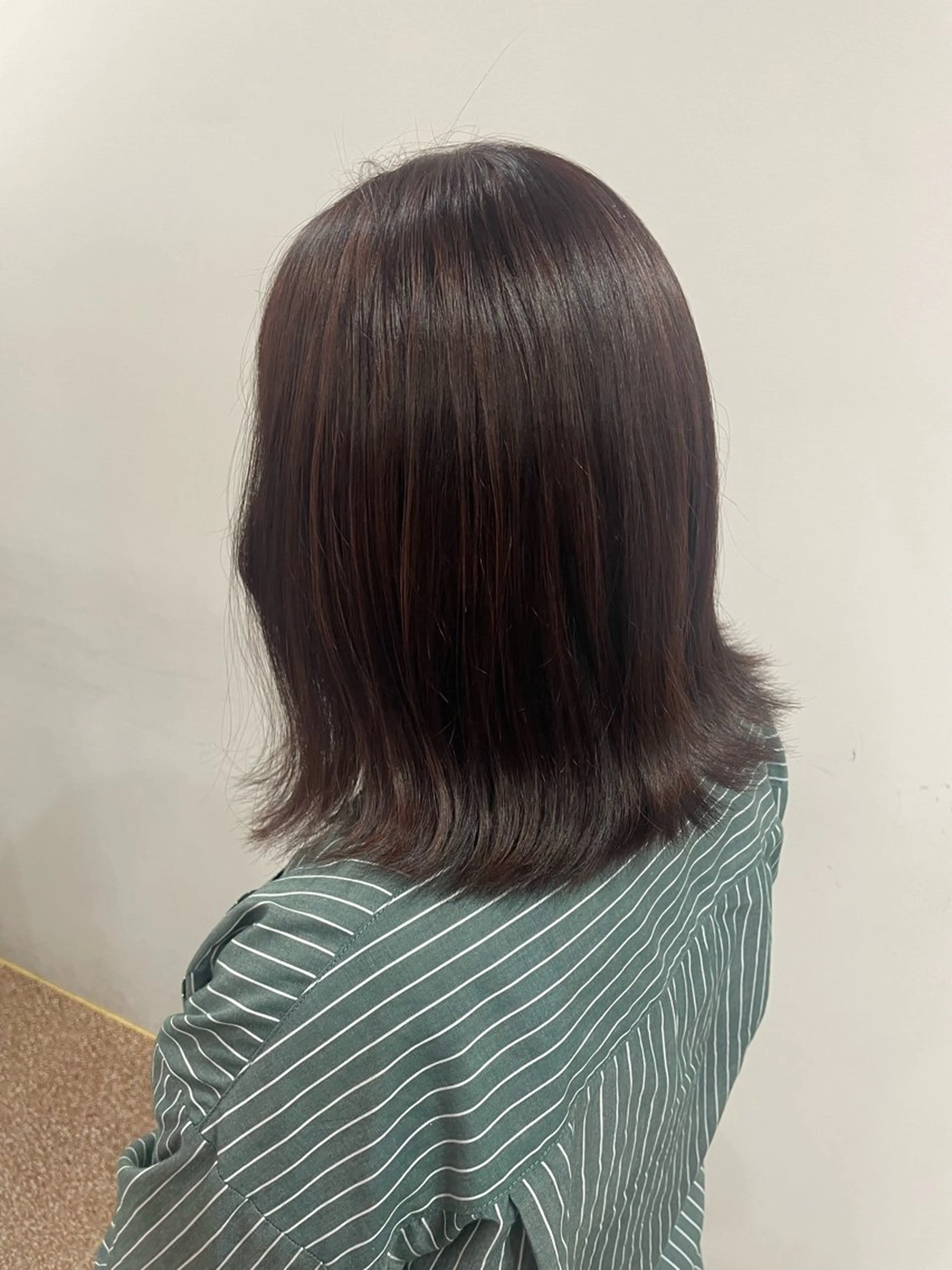 カラー 佐藤 彩野のヘアスタイル